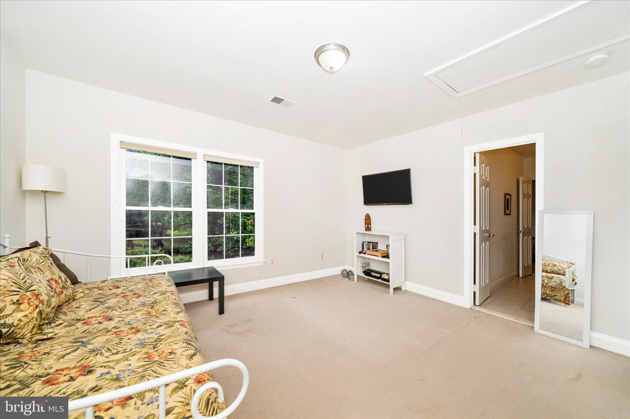 SHERWOOD FOREST - Residential
