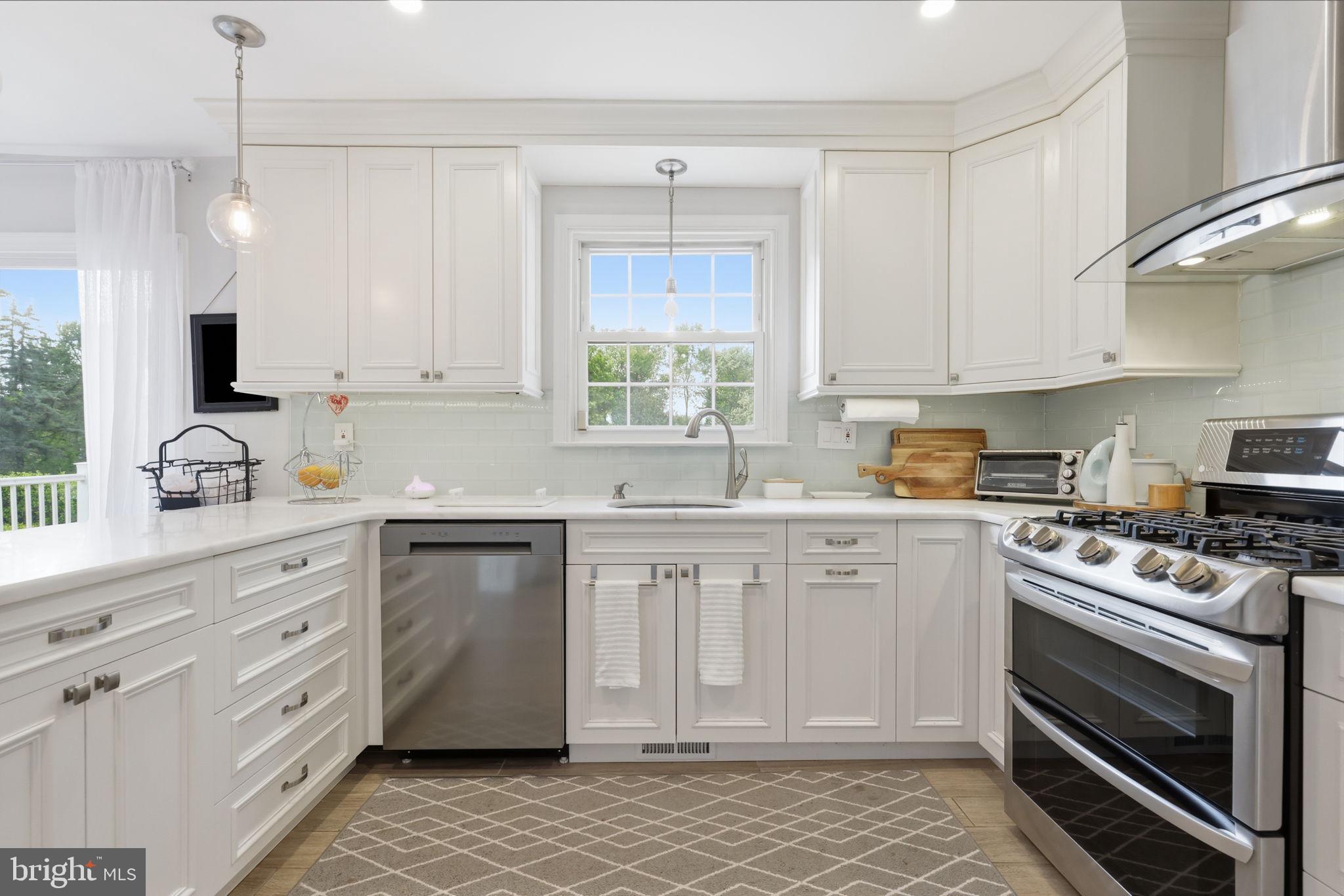 PEBBLE RIDGE FARMS - Residential