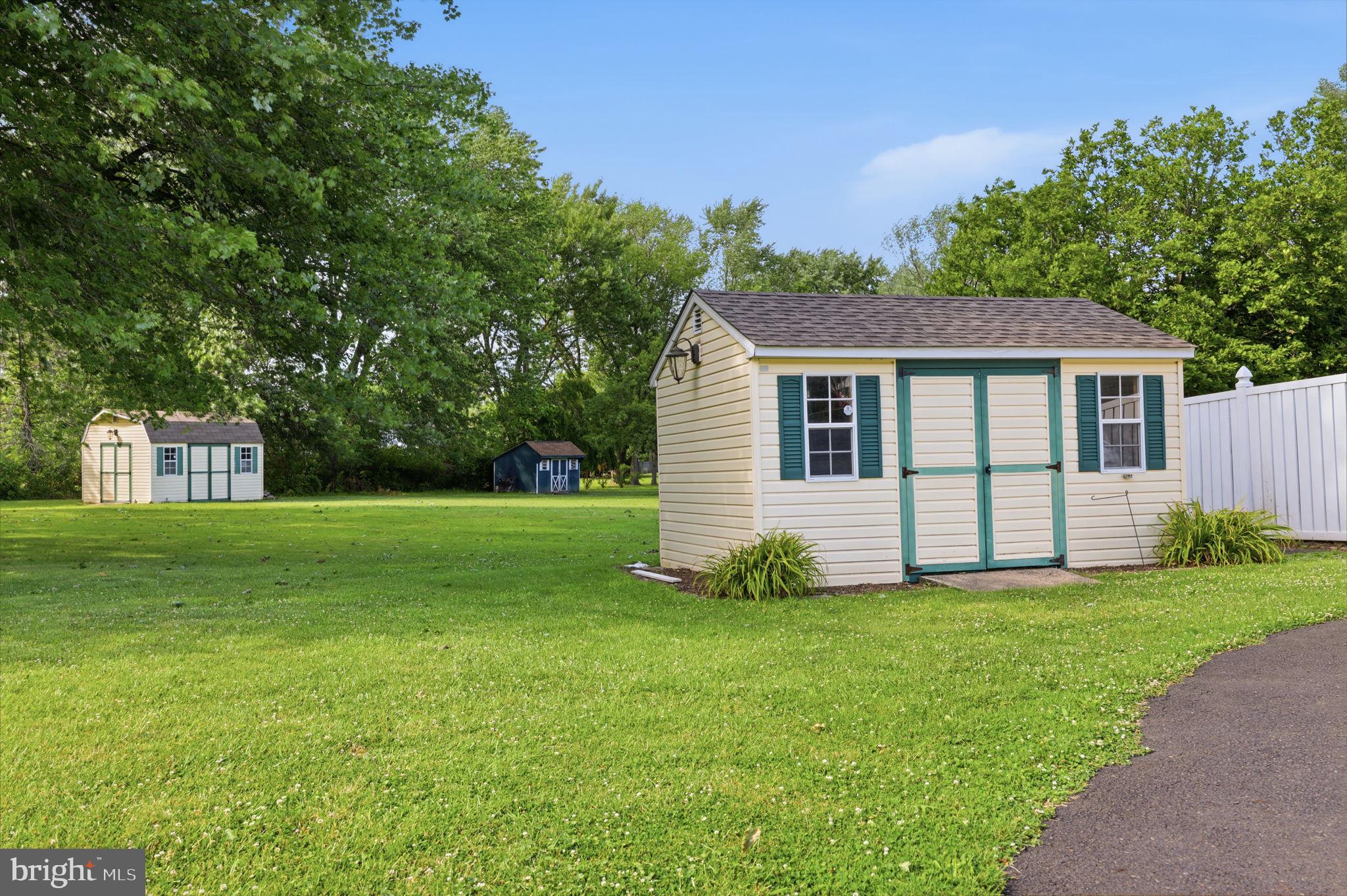 PEBBLE RIDGE FARMS - Residential