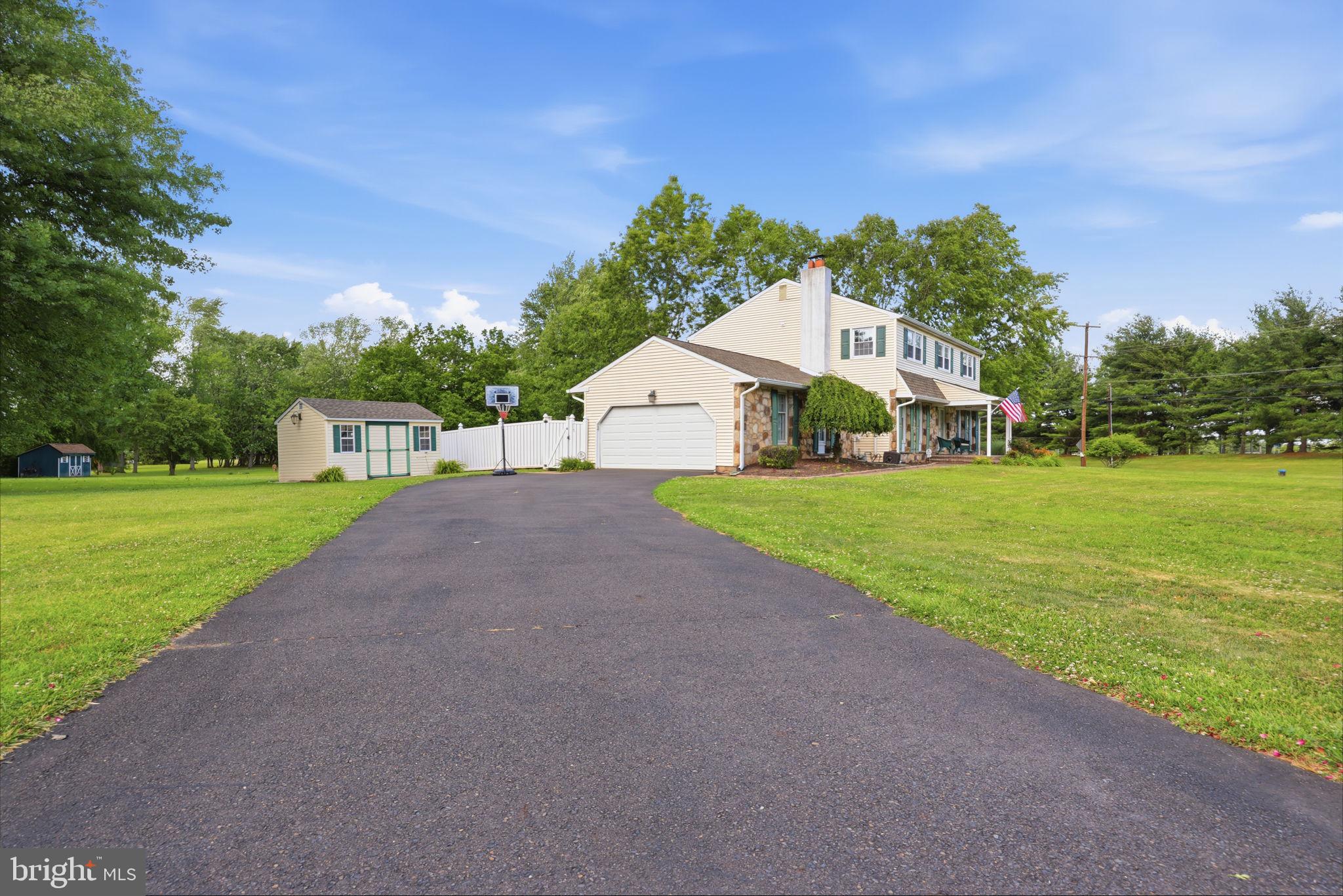 PEBBLE RIDGE FARMS - Residential