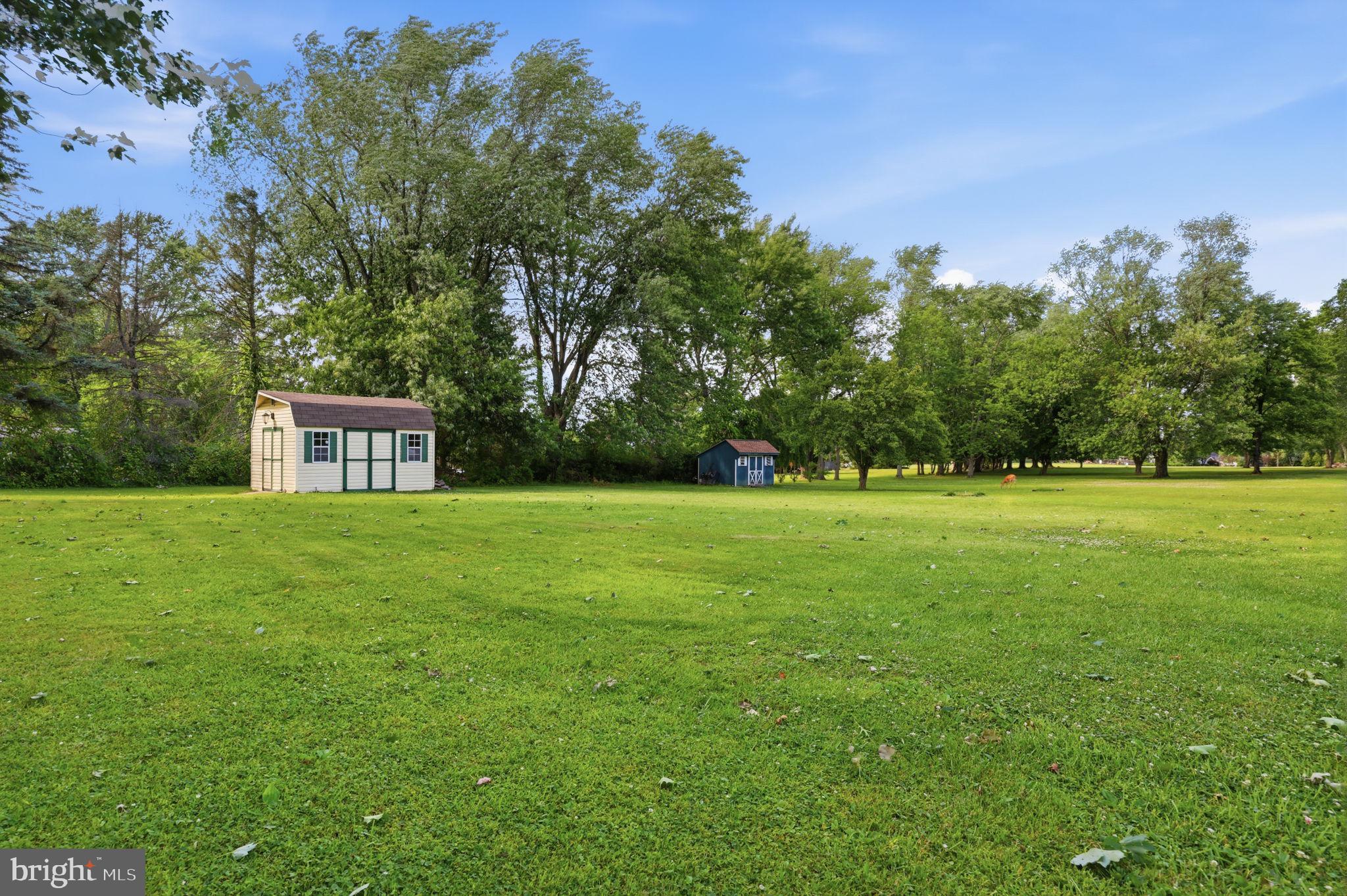 PEBBLE RIDGE FARMS - Residential