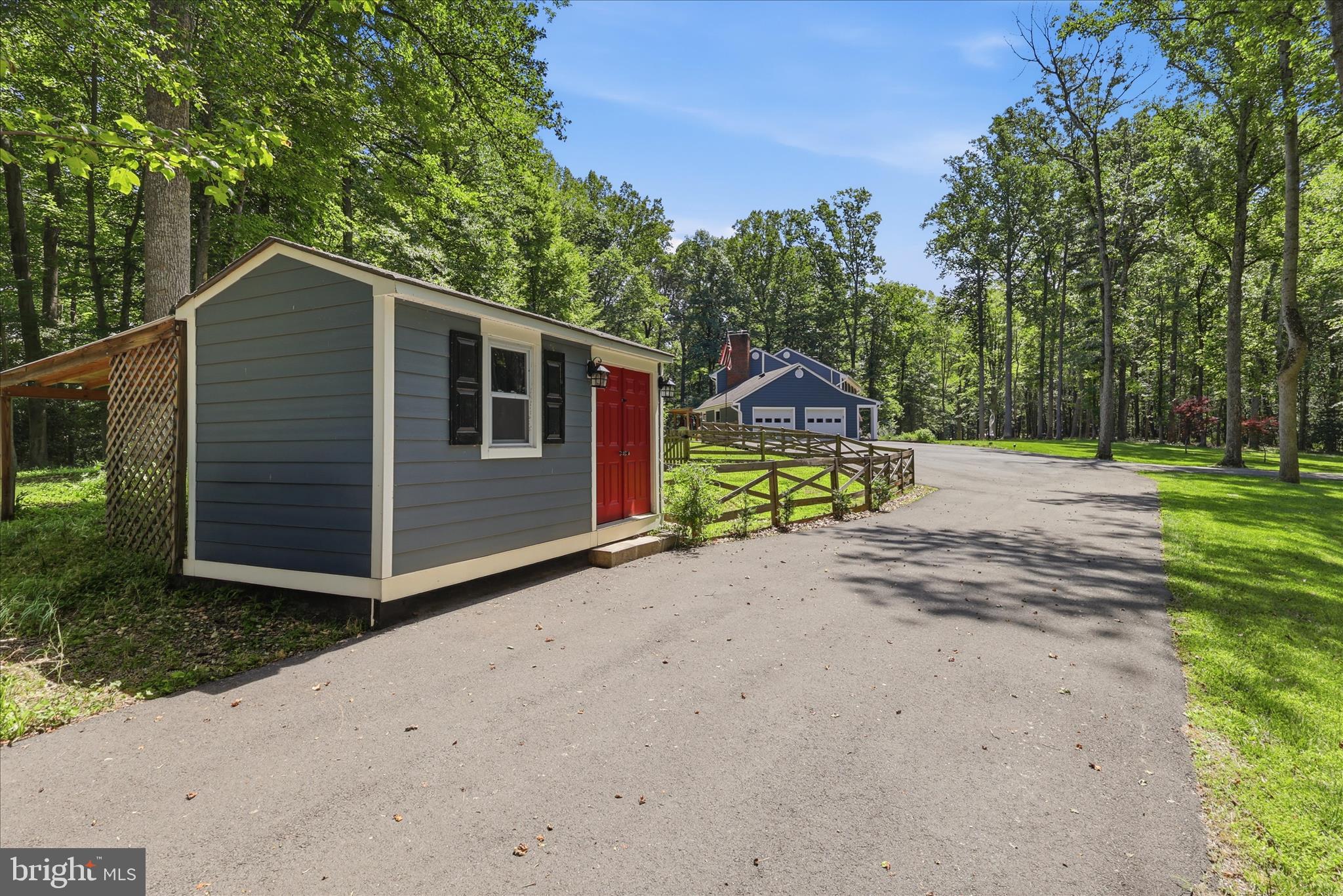 NOBLE ESTATES - Residential