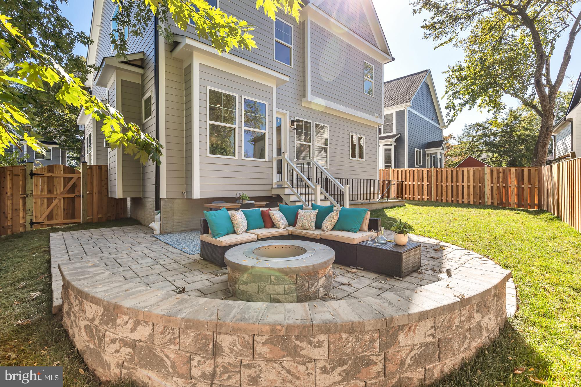 GLENBROOK VILLAGE - Residential