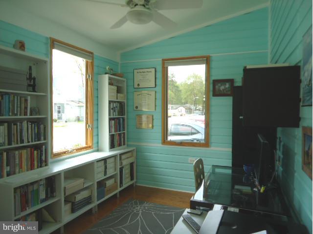 NORTH CHESAPEAKE BEACH - Residential