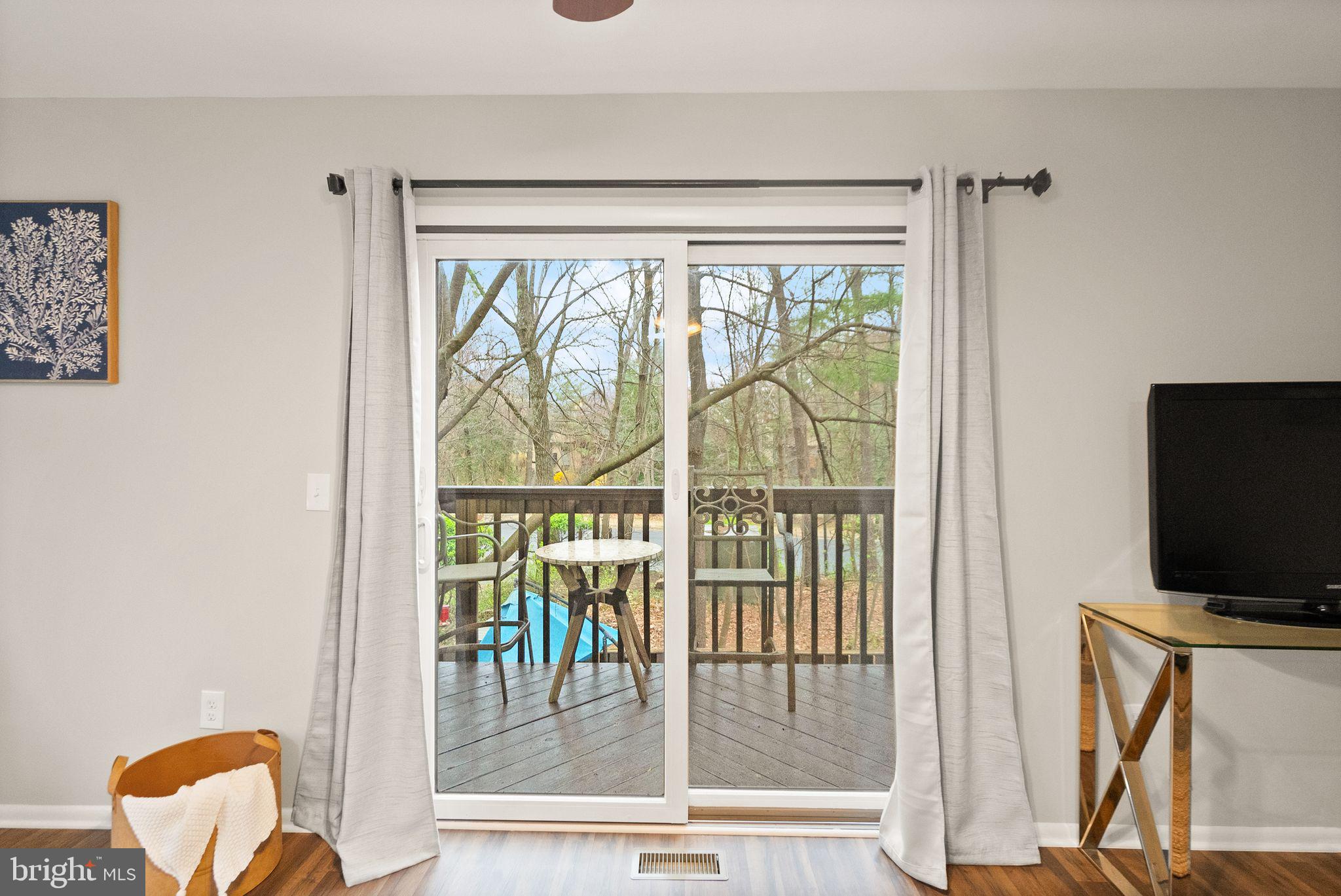 RESTON - Residential
