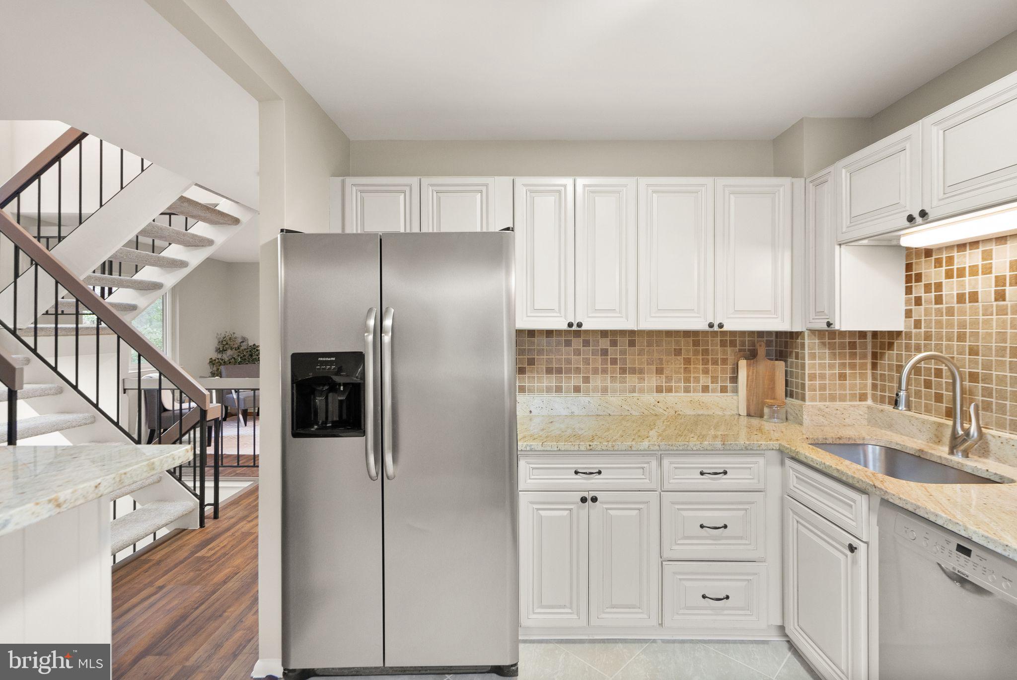 RESTON - Residential