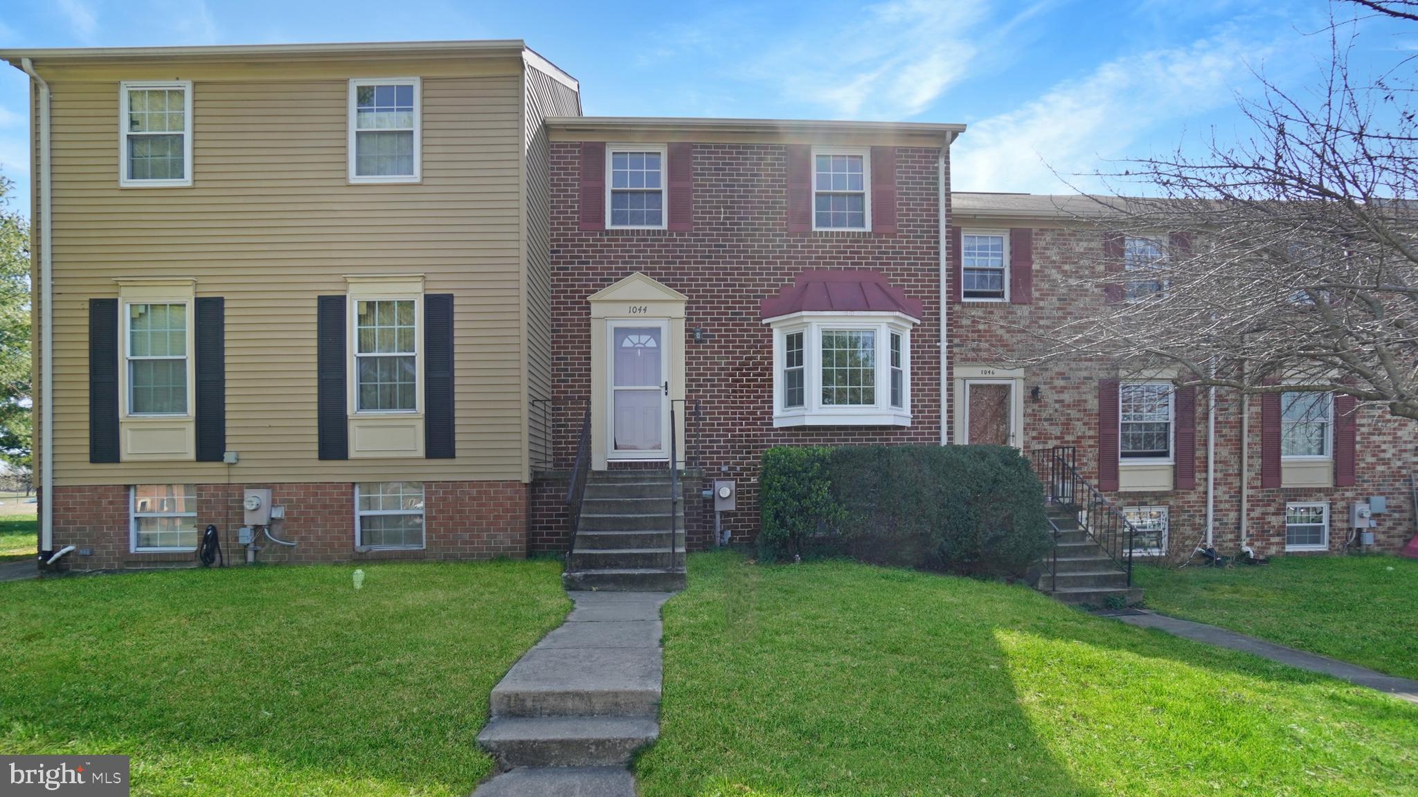 ELIZABETHS LANDING - Residential