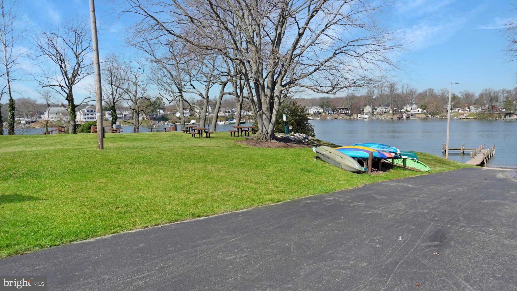 ELIZABETHS LANDING - Residential