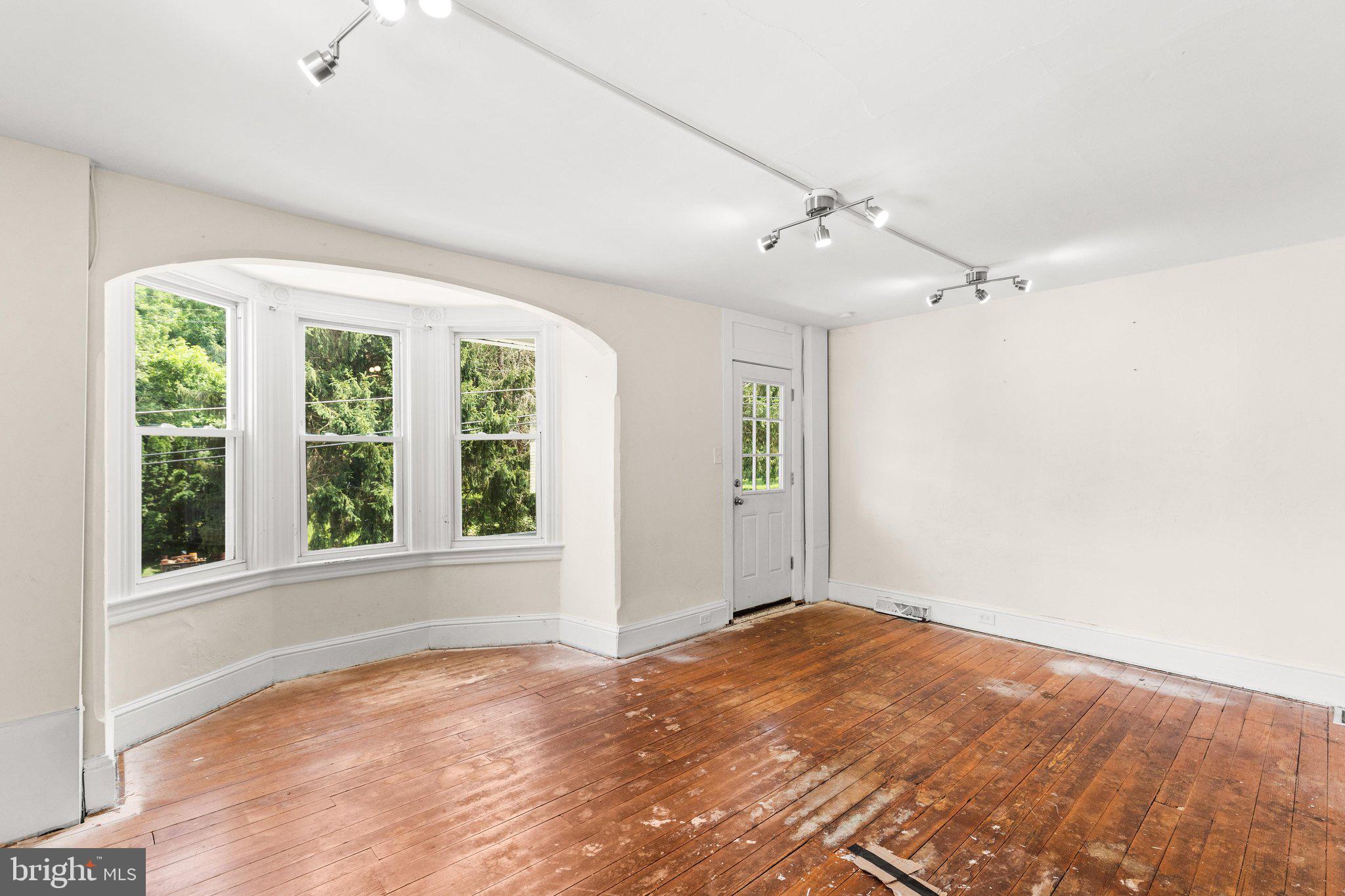 GLEN ROCK - Residential