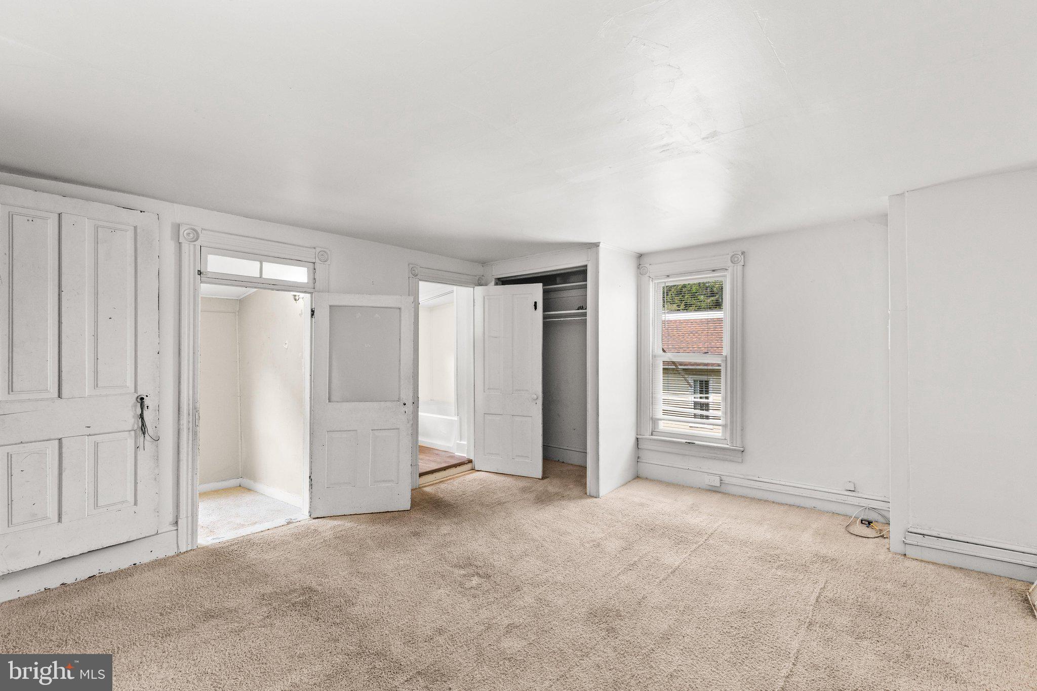 GLEN ROCK - Residential