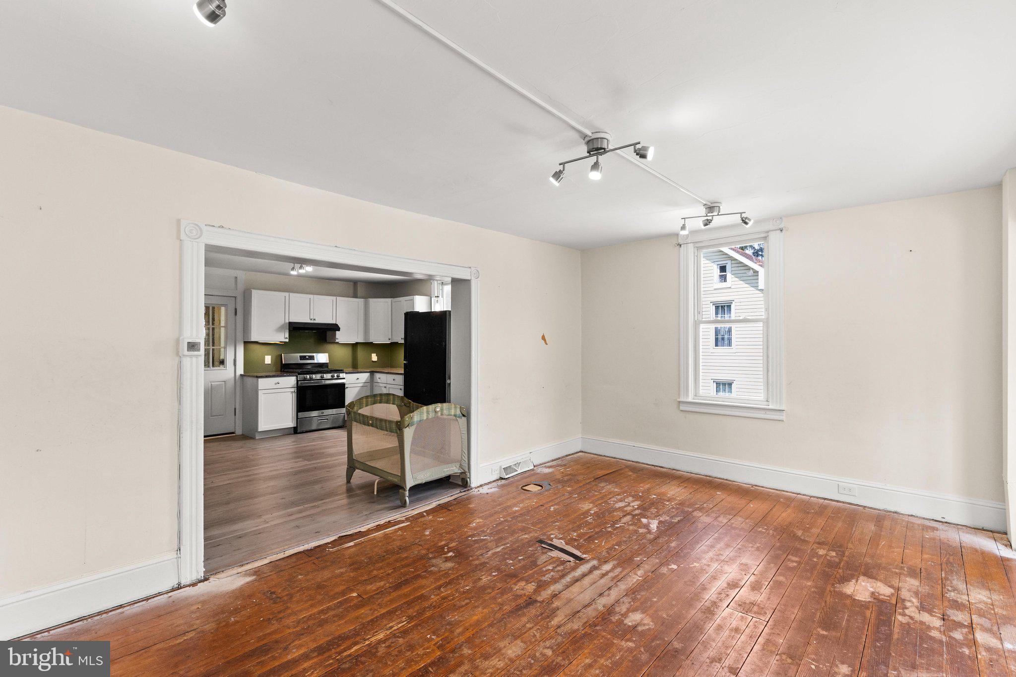 GLEN ROCK - Residential