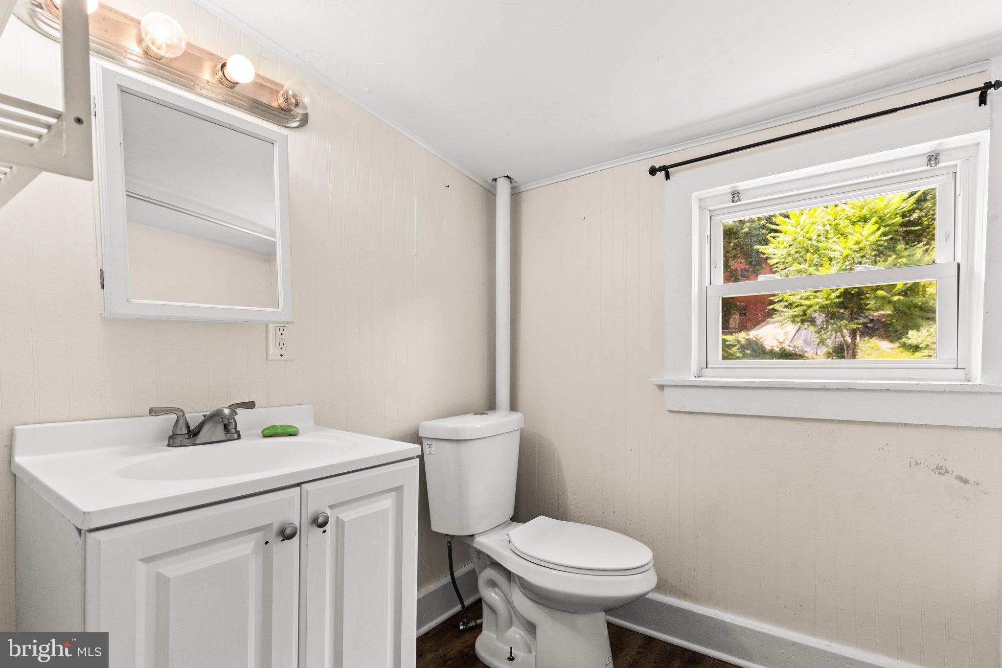 GLEN ROCK - Residential