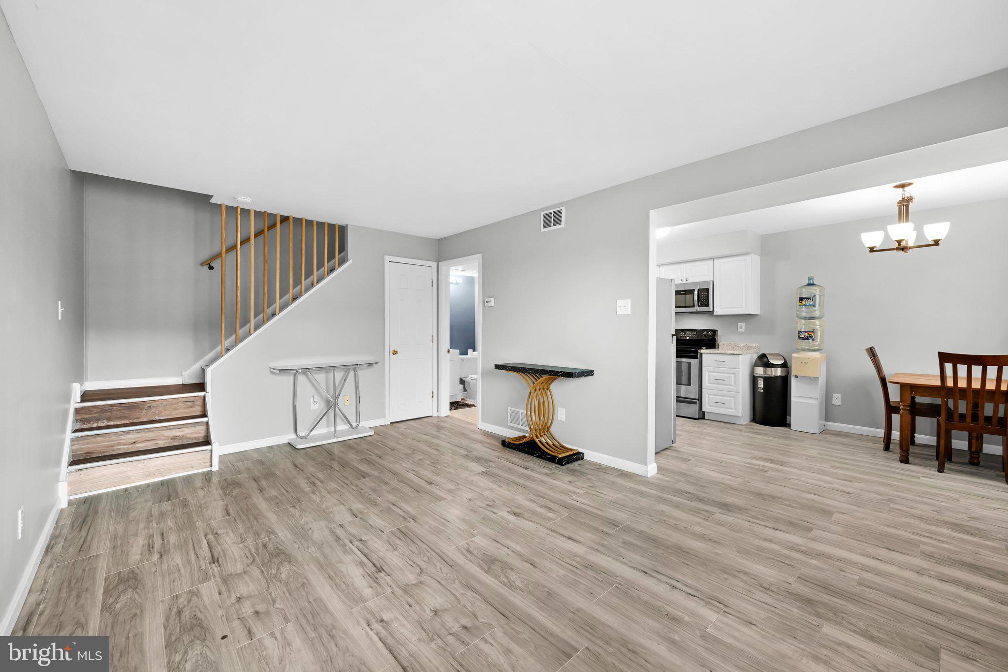 HILLTOP - Residential