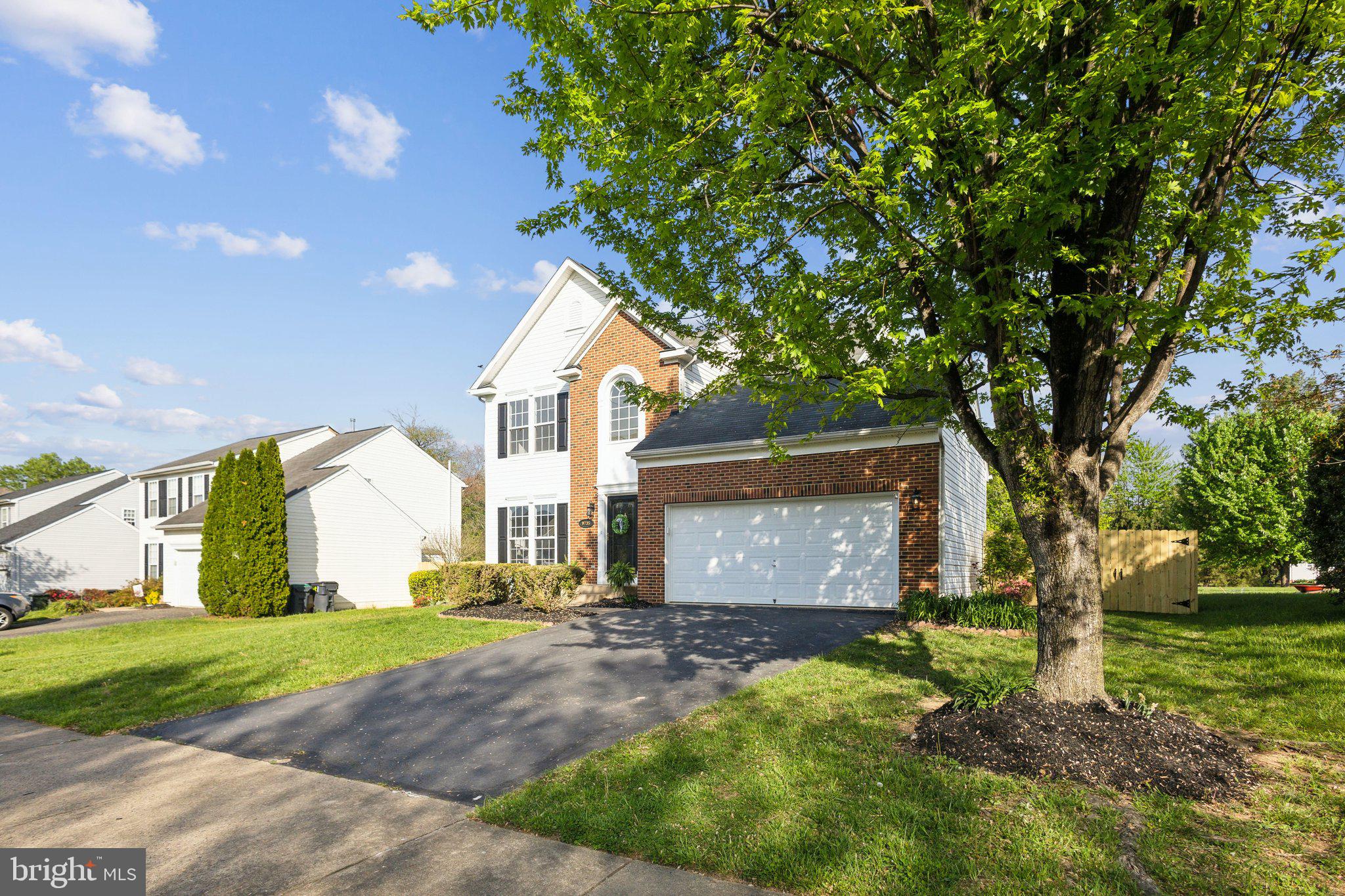GREEN MEADOWS - Residential