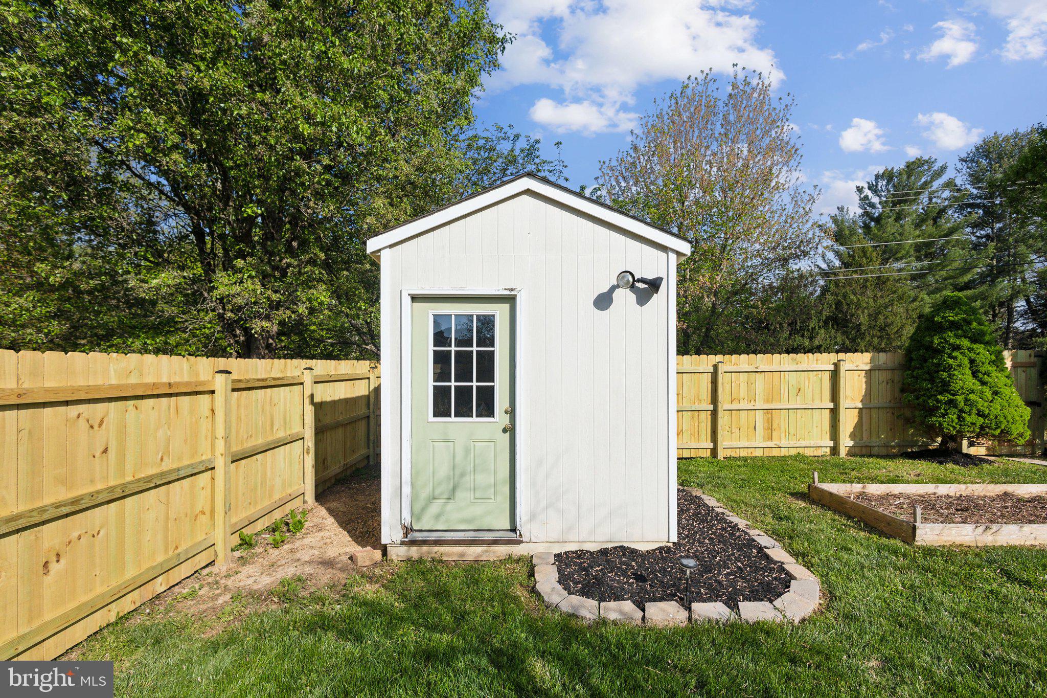 GREEN MEADOWS - Residential