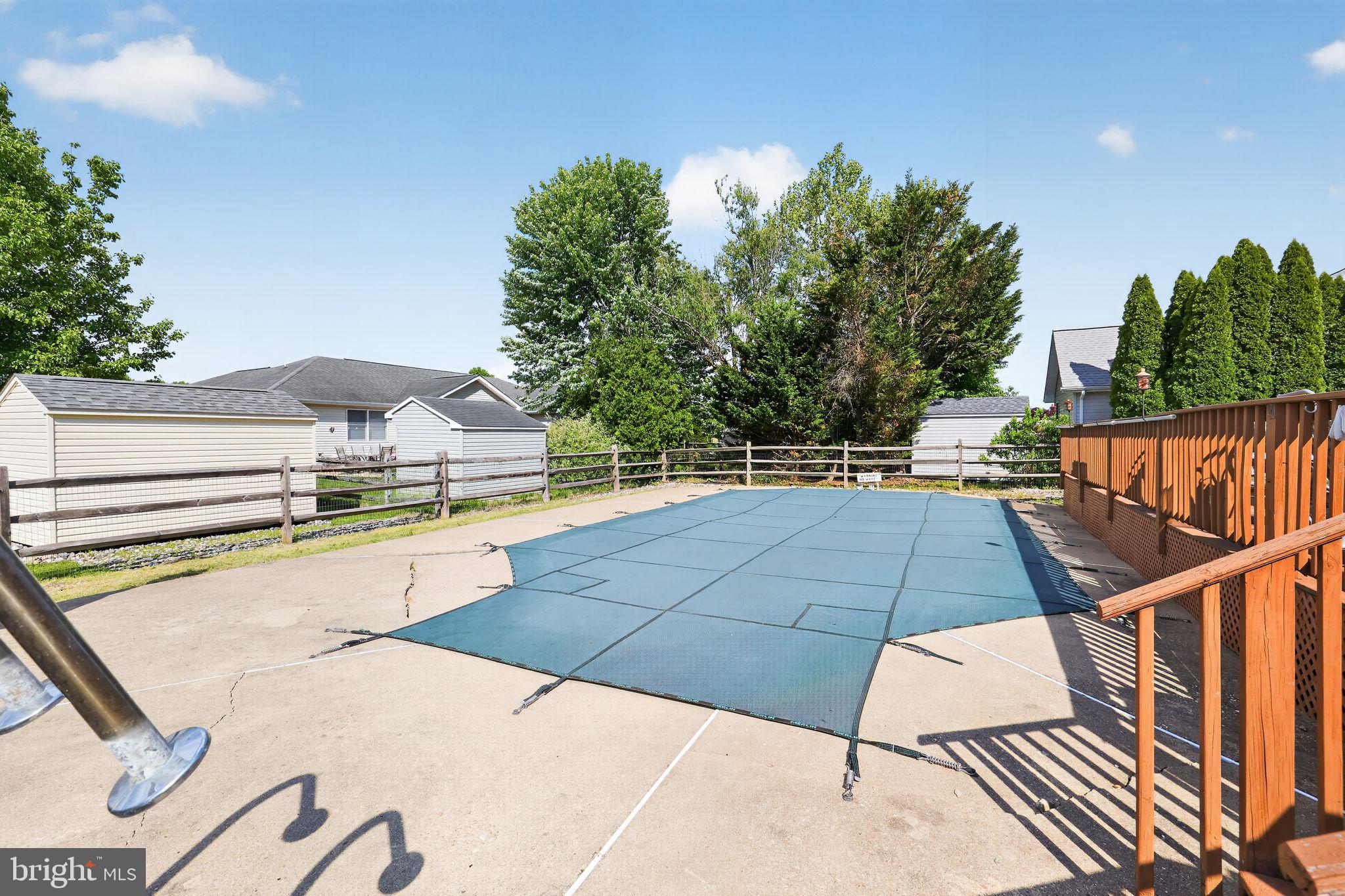 MANSION FARMS - Residential