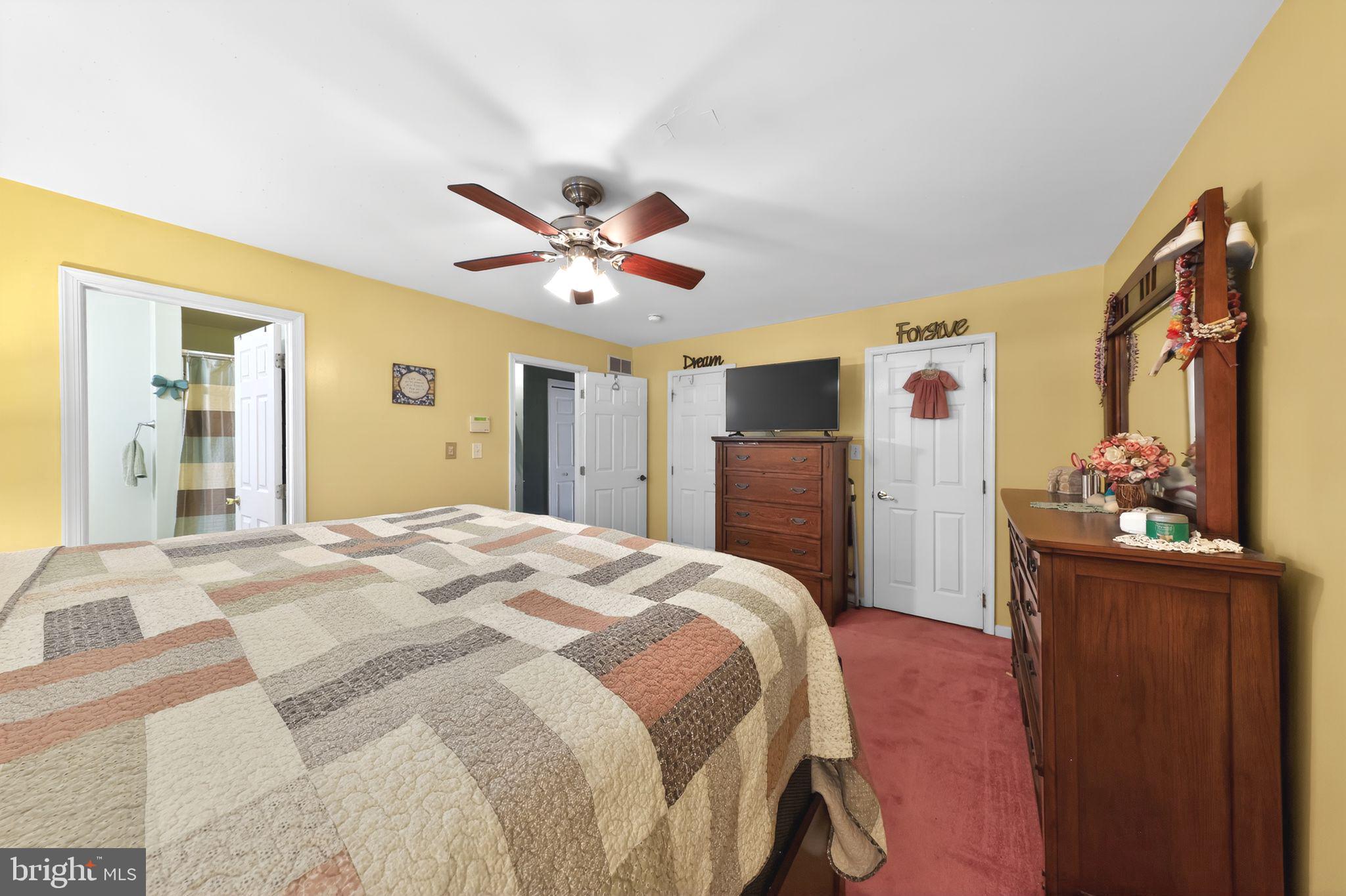 MANSION FARMS - Residential