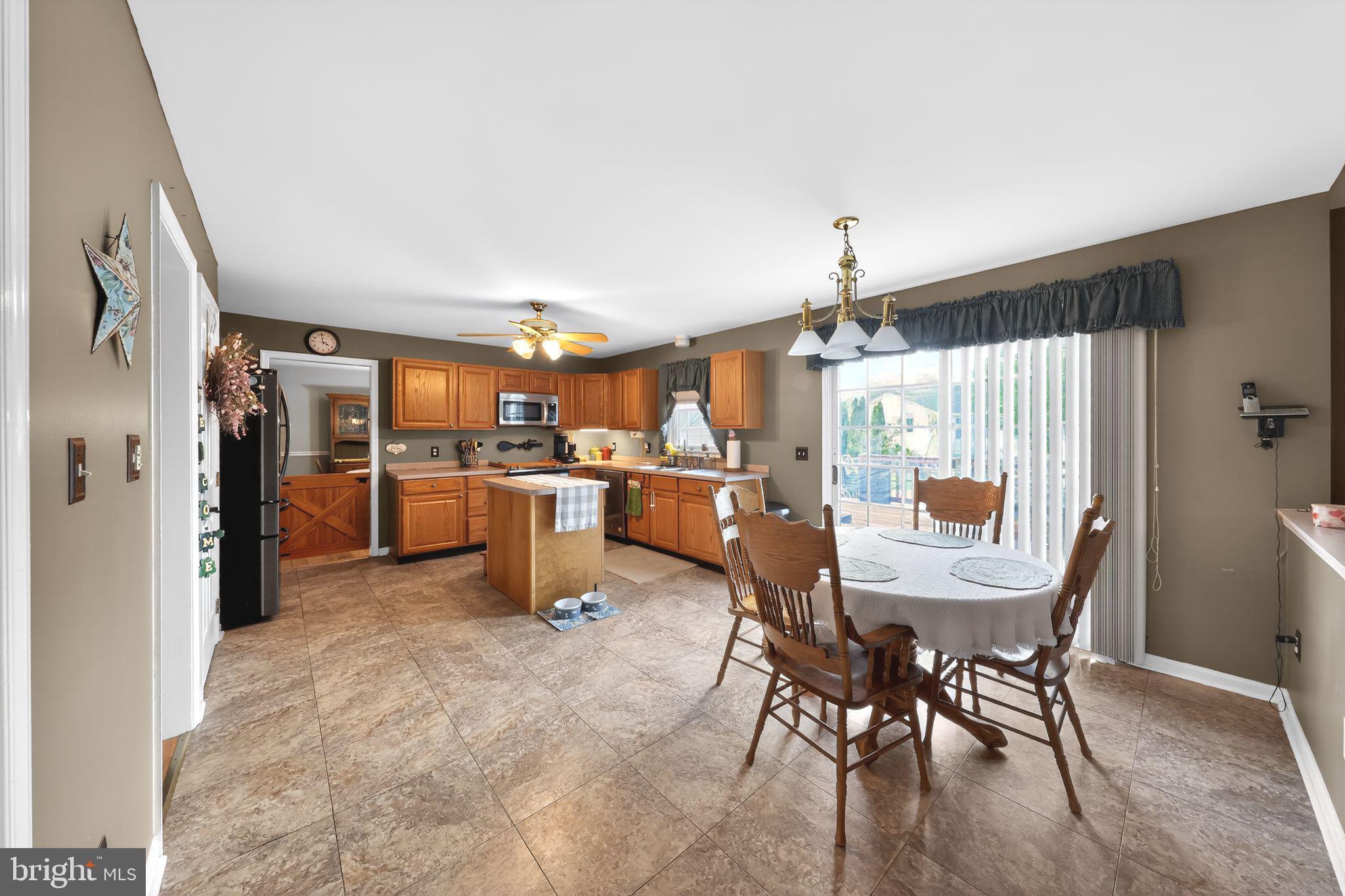 MANSION FARMS - Residential
