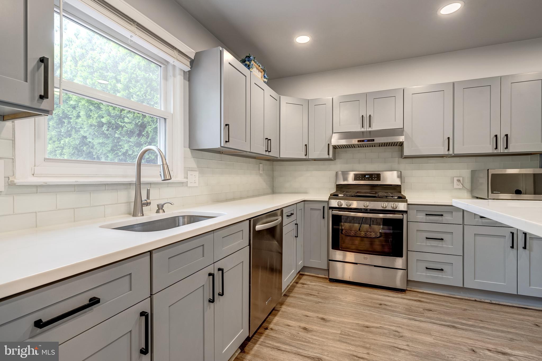 BROOKSIDE - Residential