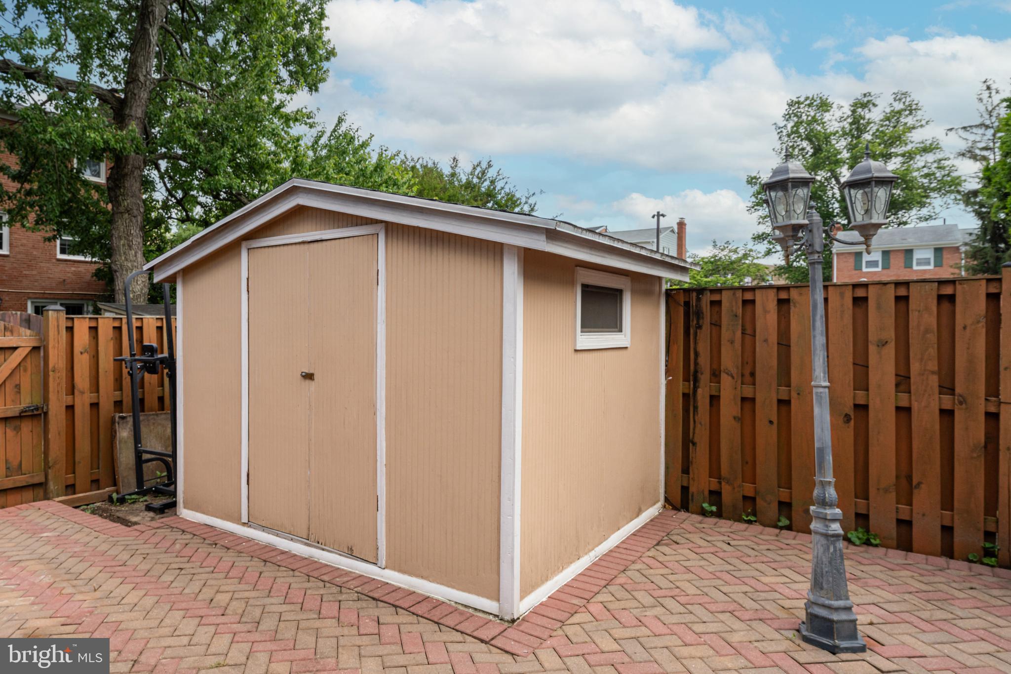 BROOKSIDE - Residential