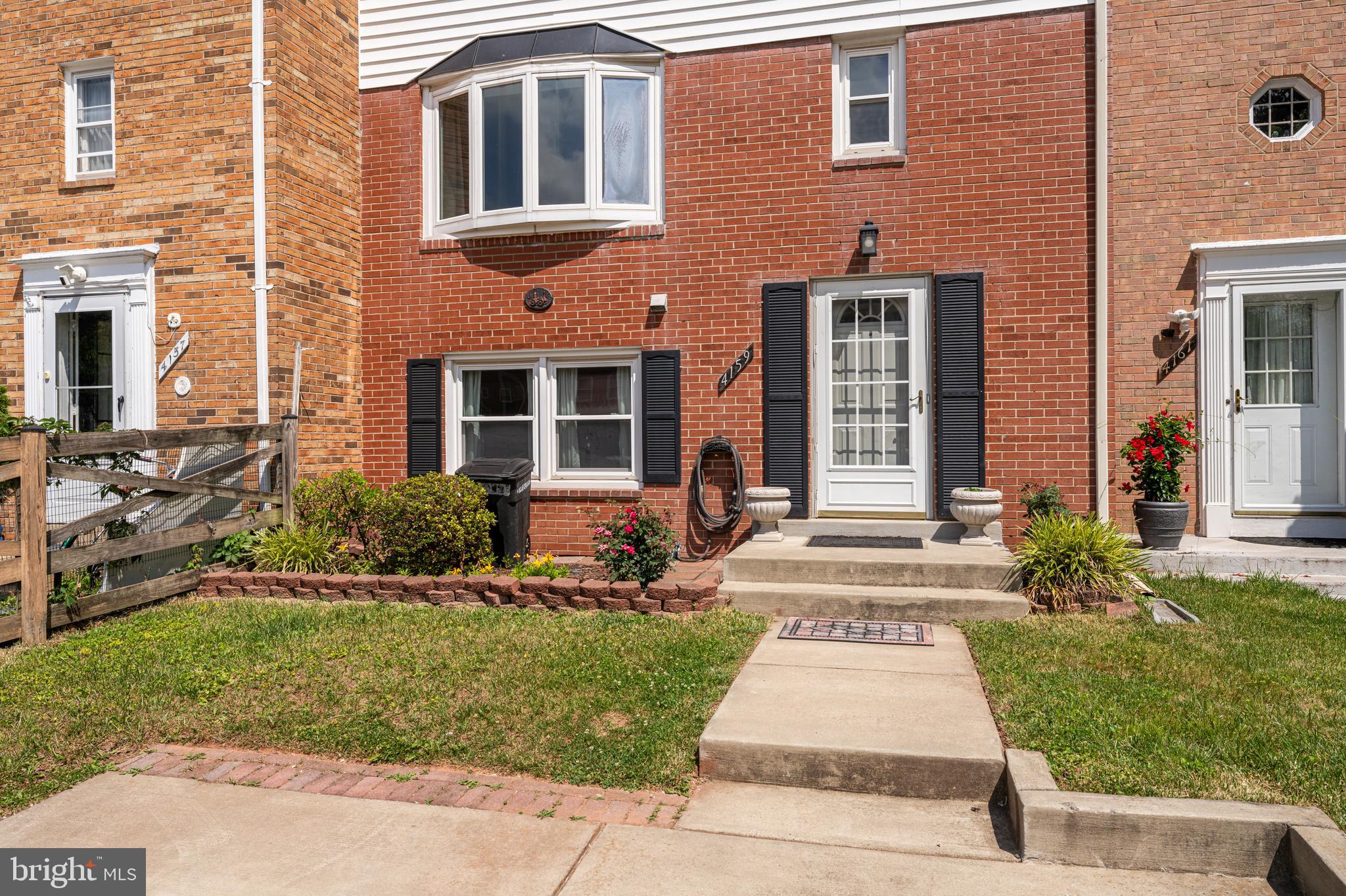 BROOKSIDE - Residential
