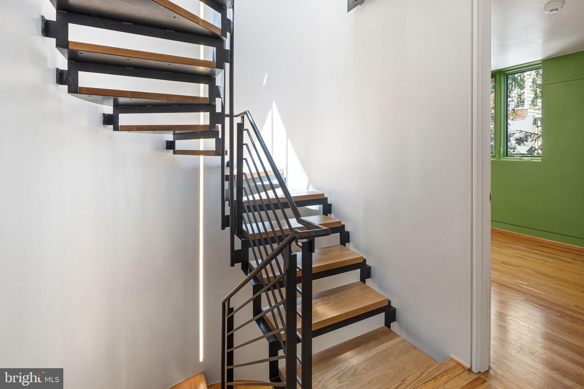 SOCIETY HILL - Residential
