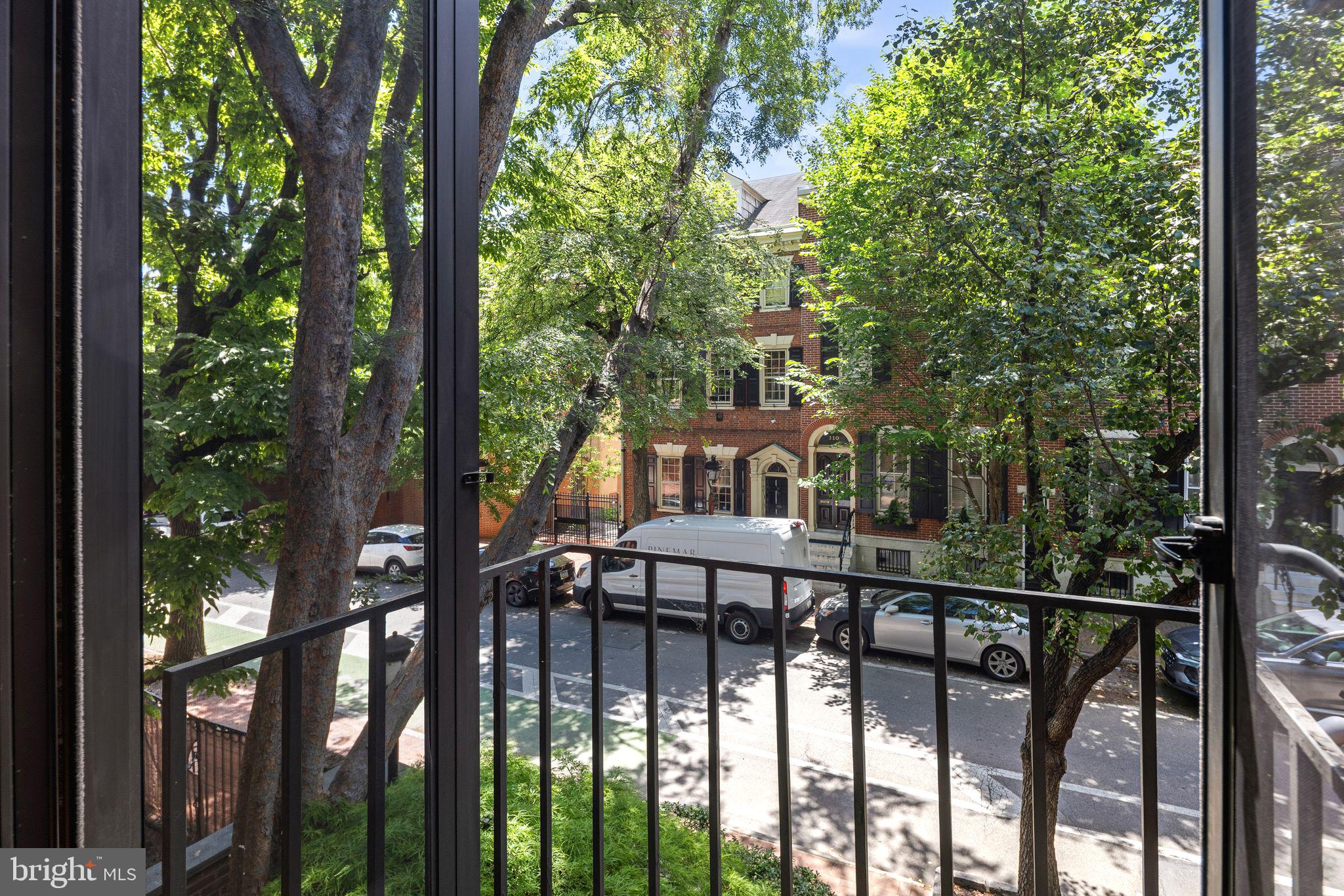 SOCIETY HILL - Residential