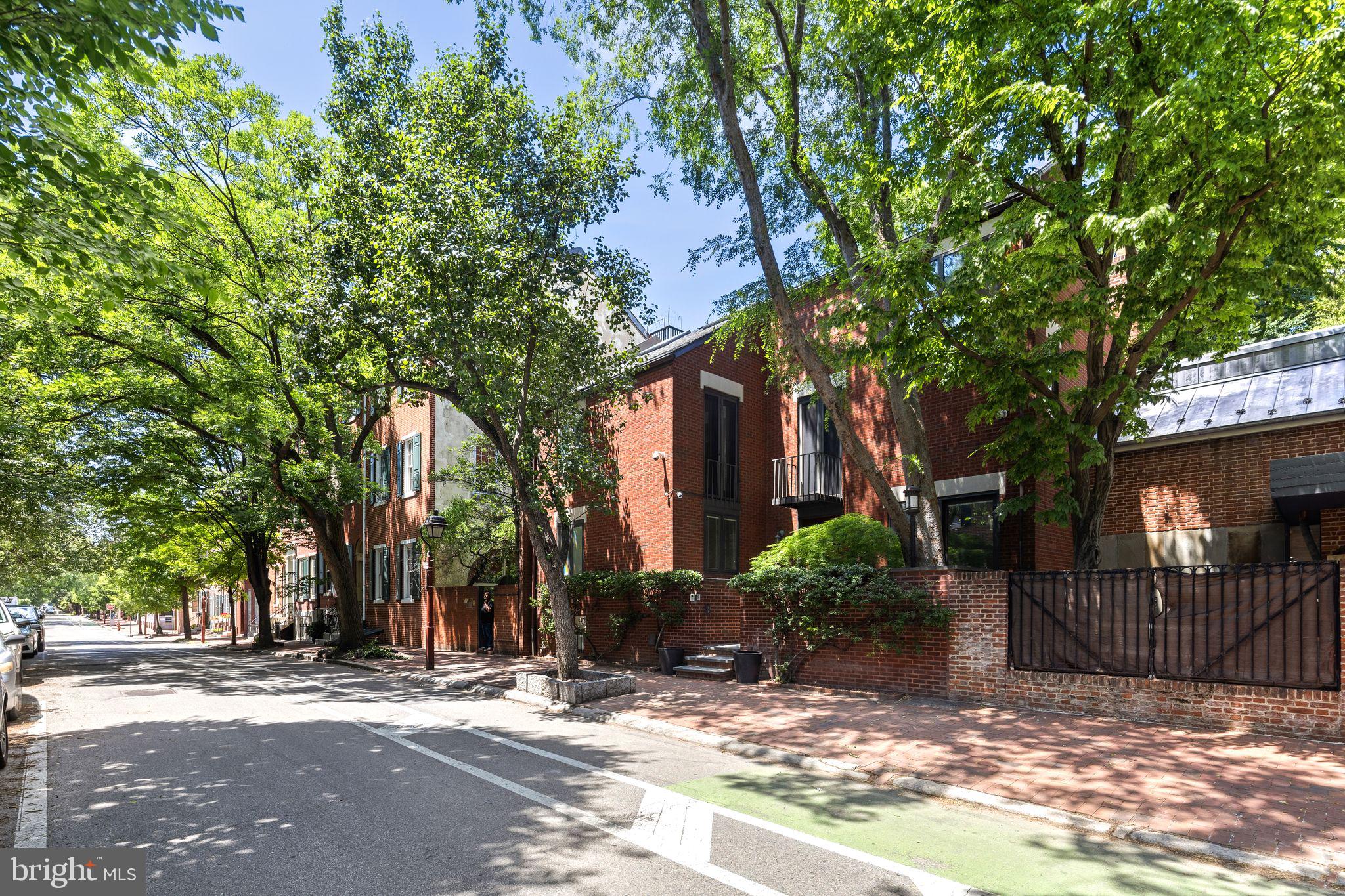 SOCIETY HILL - Residential