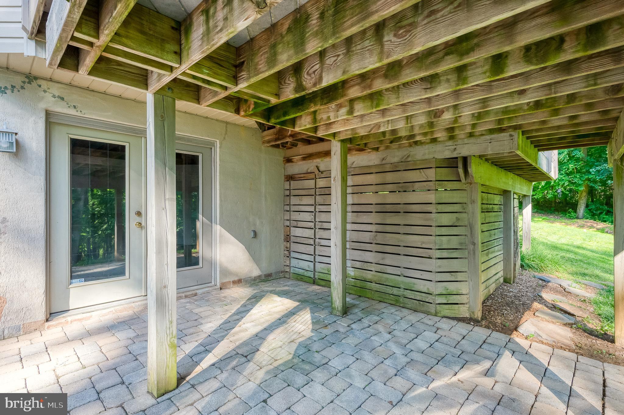 HAMPSTEAD - Residential