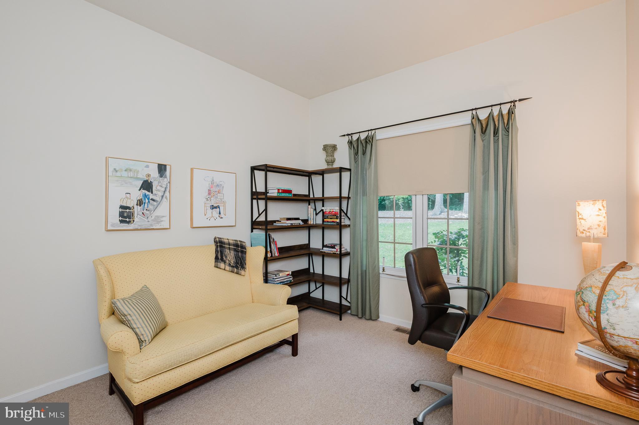 HAMPSTEAD - Residential