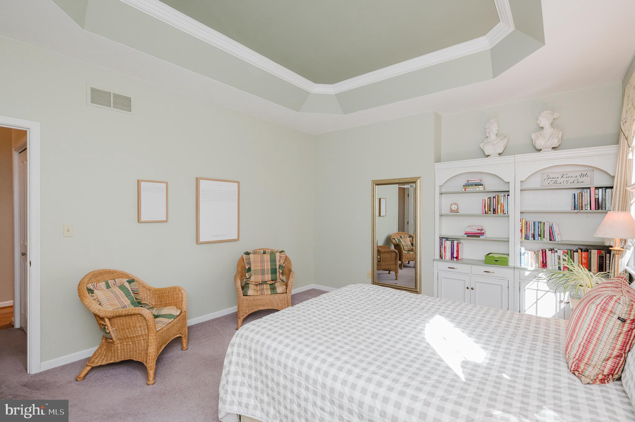 HAMPSTEAD - Residential