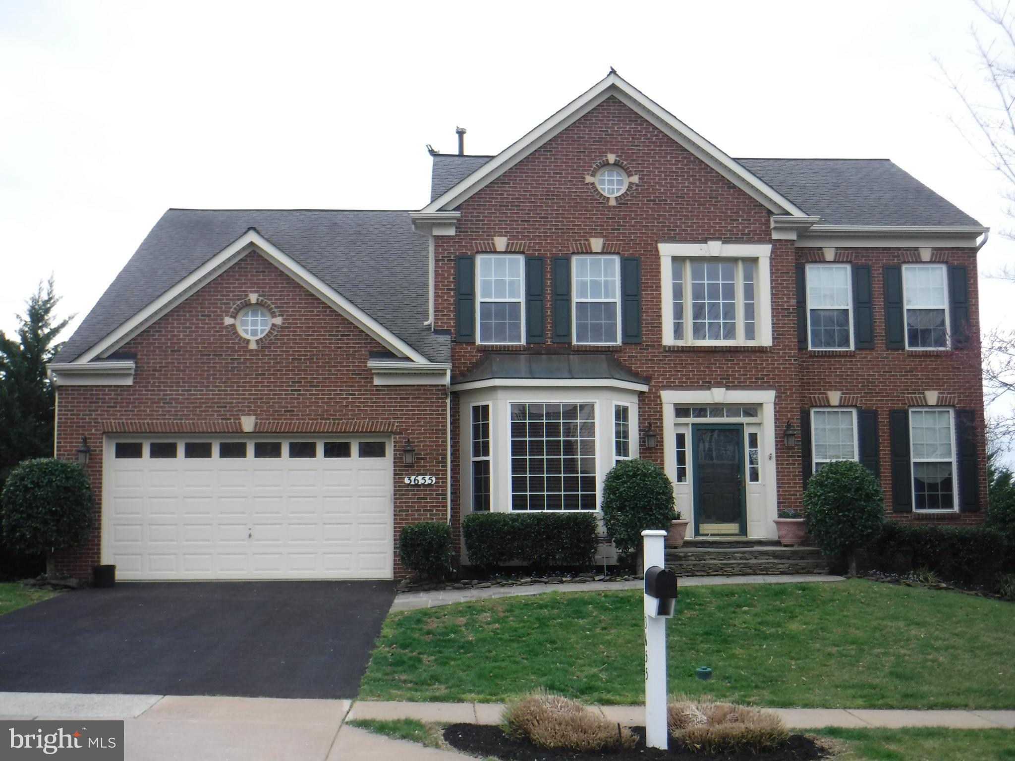 SPECTACULAR! Contractors home,UPGRADES you rarely see! Woodwork & CRAFTMANSHIP* CLICK PHOTOS! REC RM 109" TV, gas fp & Wet Bar, stone bath/body sprays,walkout to slate patio* Master suite, 2 walkins, balcony & SUPERBATH* Very OPEN Kitchen flows into BRIGHT morning rm, & Sunken FR w/STONE fp & raised hearth* EXPANSIVE deck w/TIKI bar on PREMIUM/PRIVATE lot backing to trees*  MUST C IF U ENTERTAIN!!