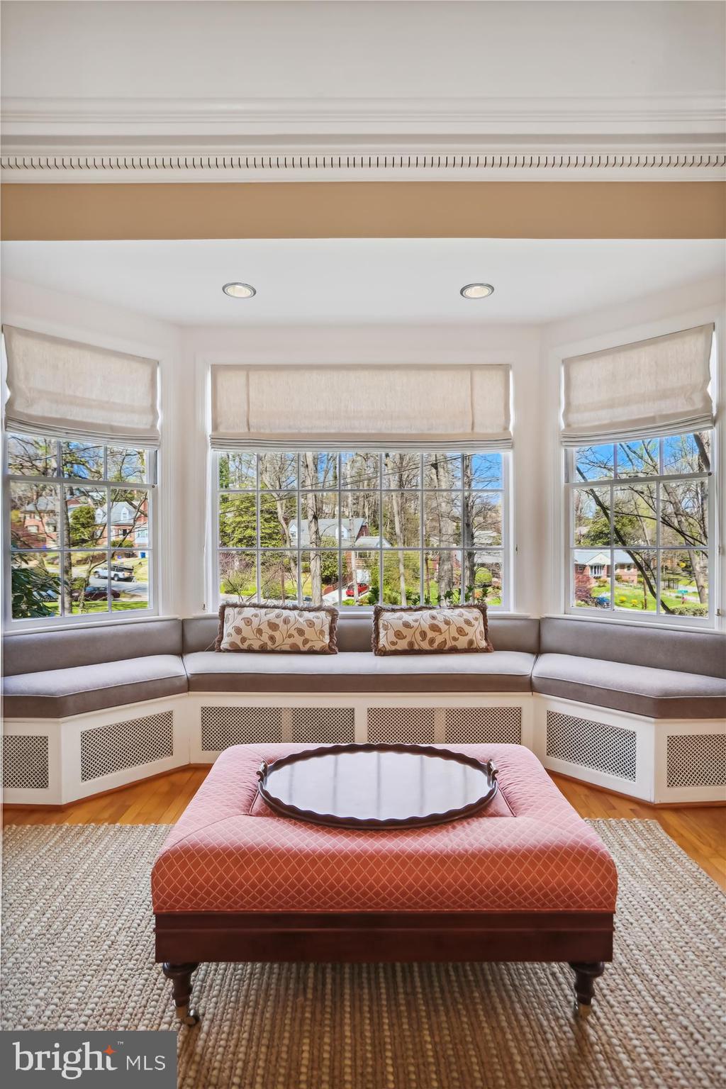 WOODSIDE FOREST - Residential