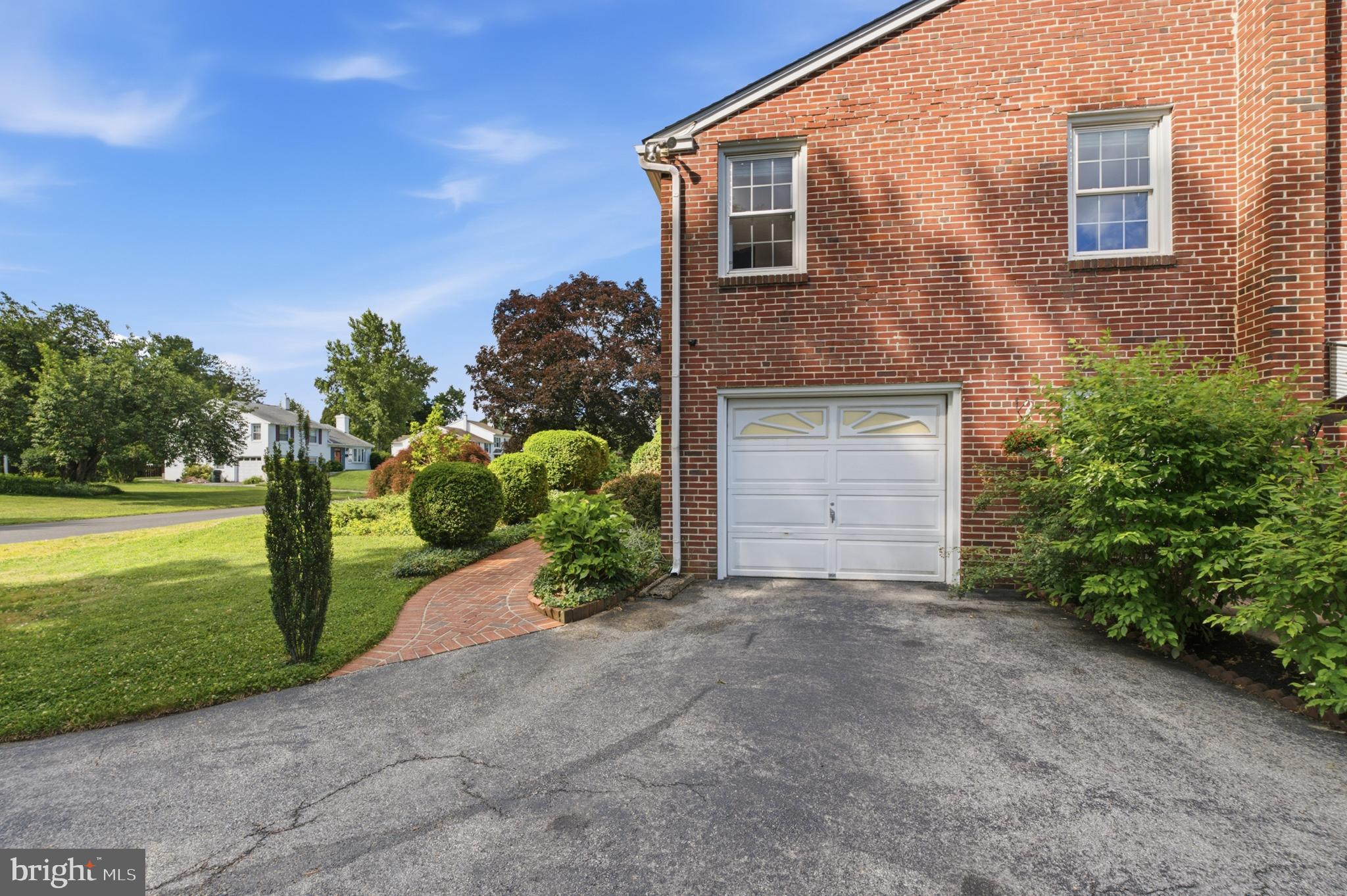 SPROUL ESTATES - Residential