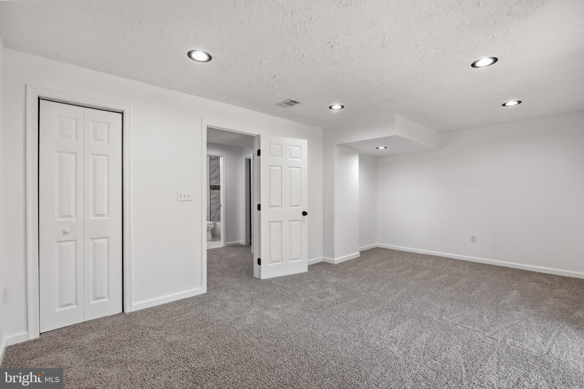 BLUNT COMMONS - Residential