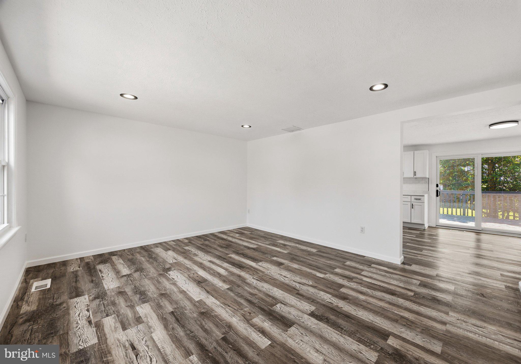 BLUNT COMMONS - Residential
