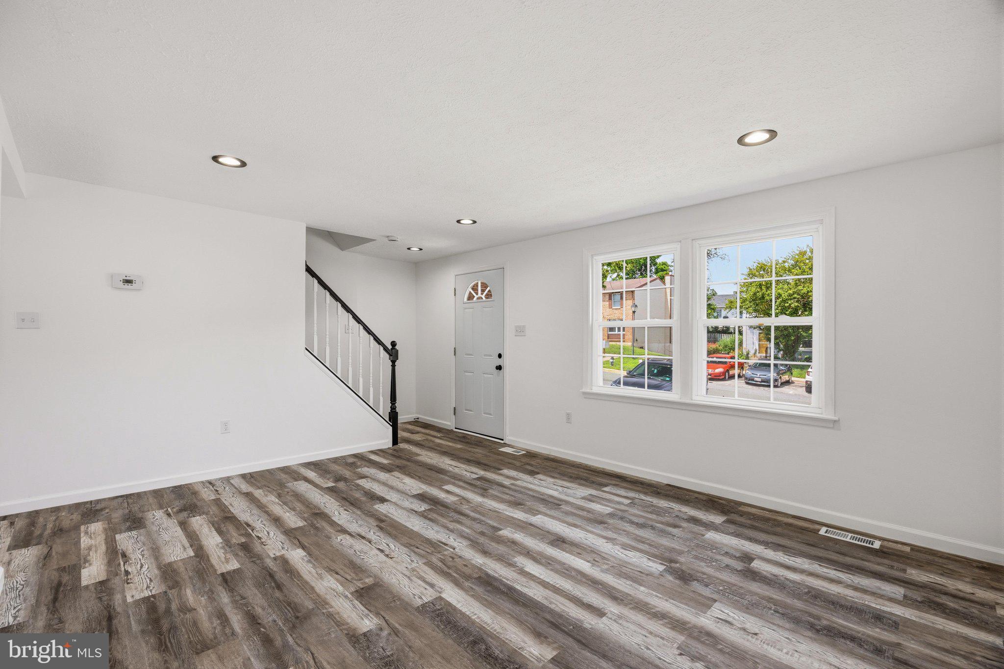 BLUNT COMMONS - Residential