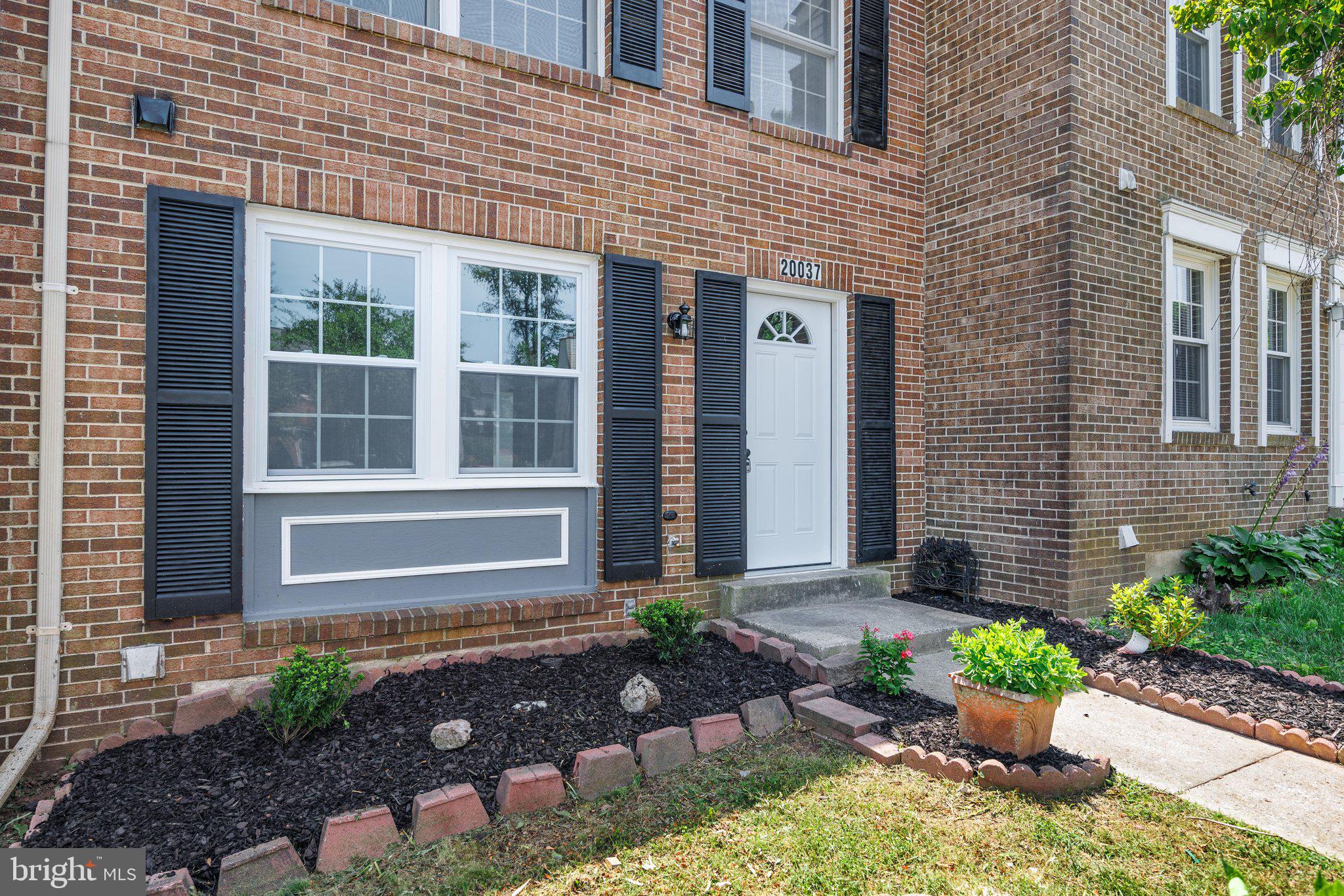 BLUNT COMMONS - Residential