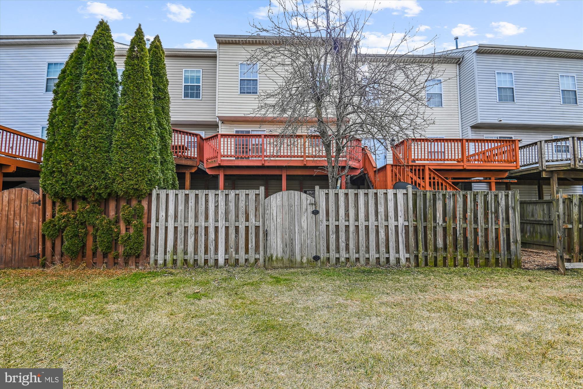 HOWARDS RIDGE - Residential
