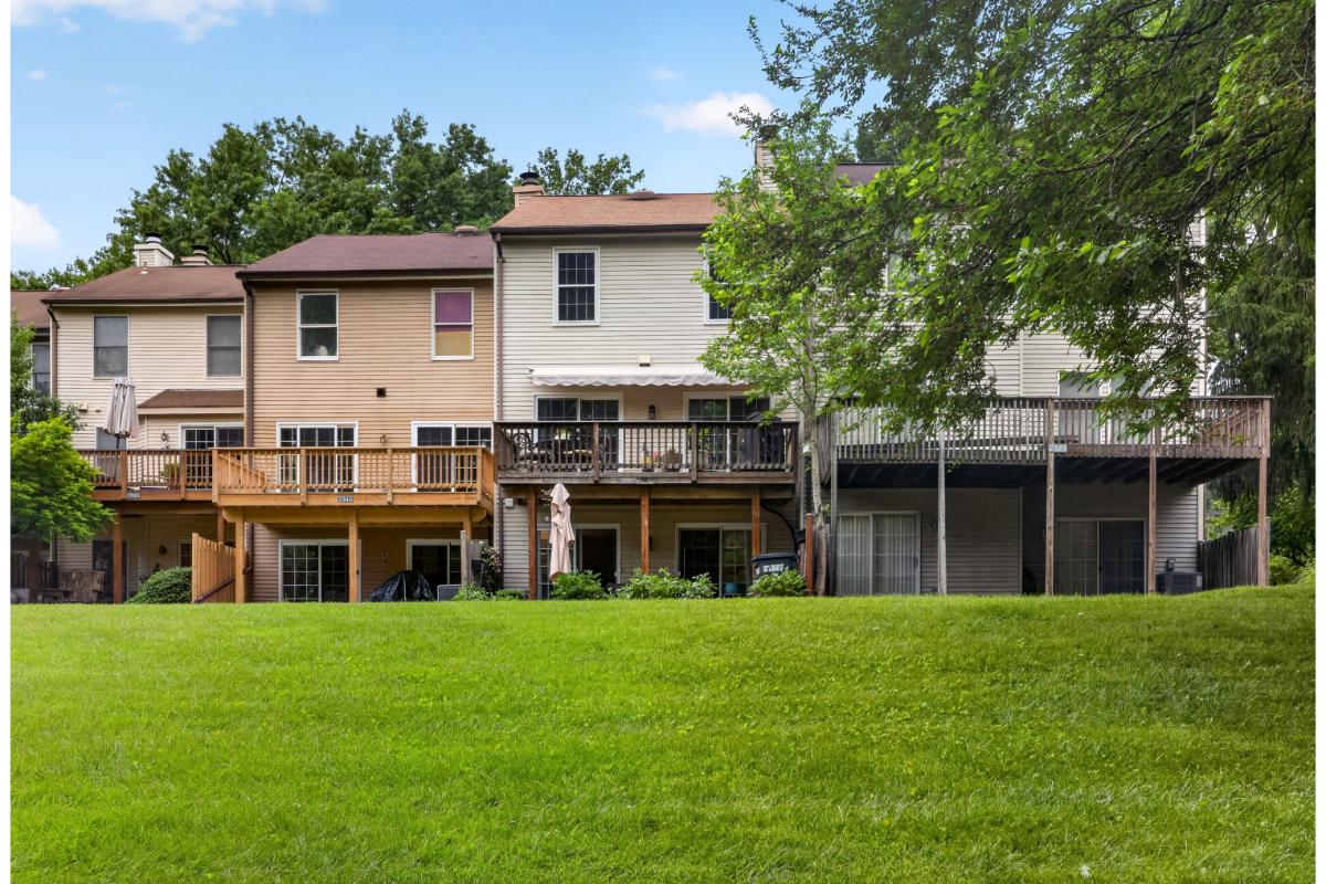 SWAN POINT - Residential