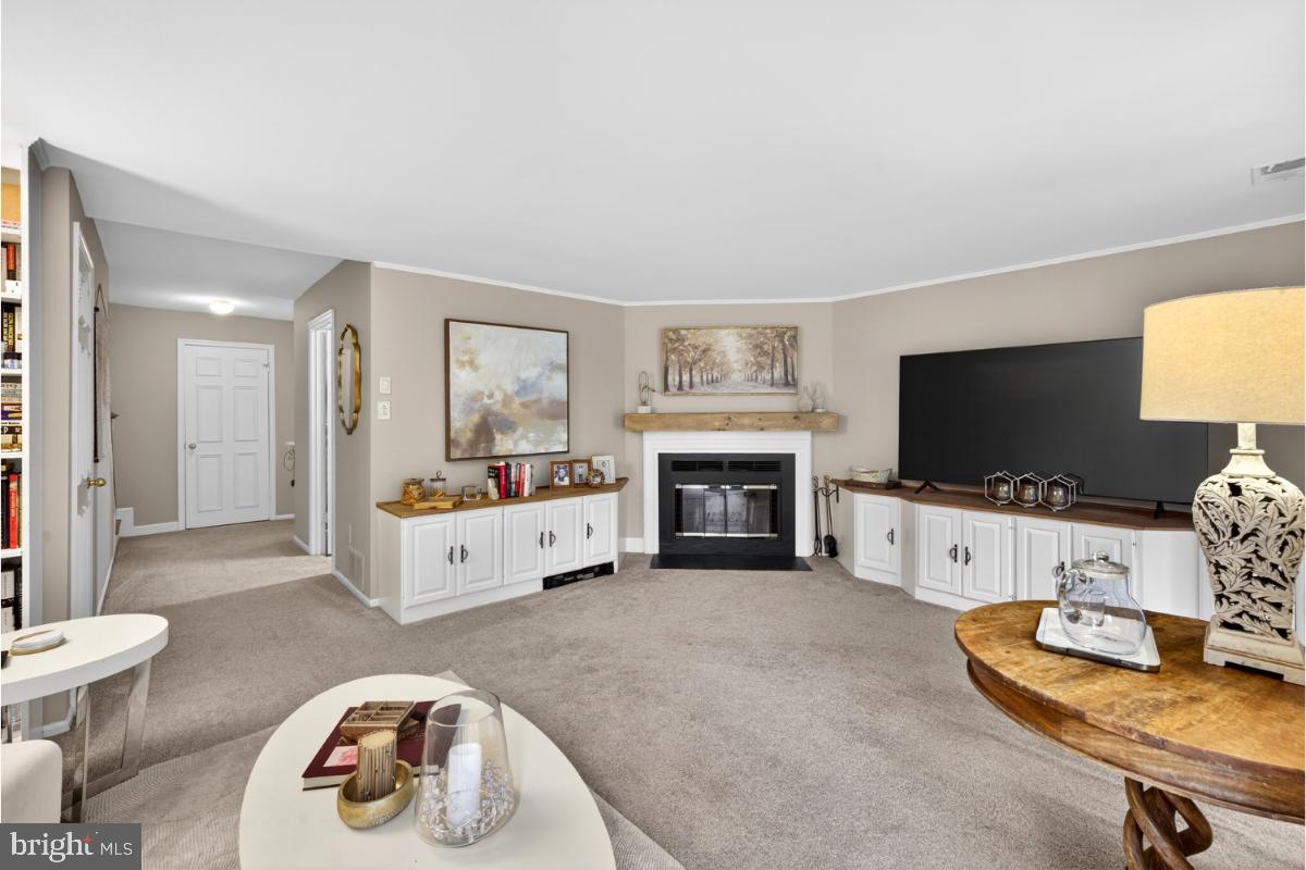 SWAN POINT - Residential