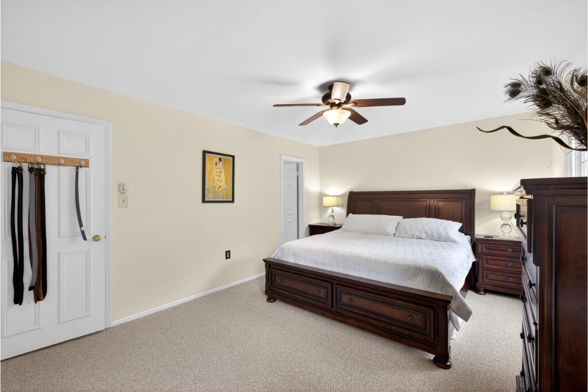 SWAN POINT - Residential