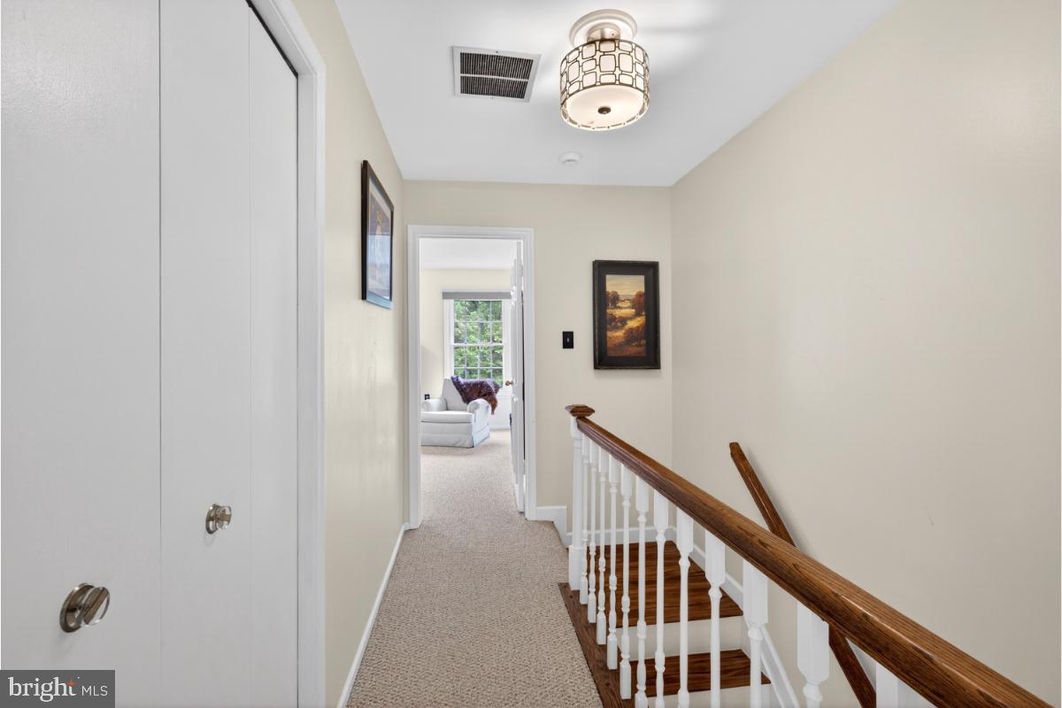SWAN POINT - Residential