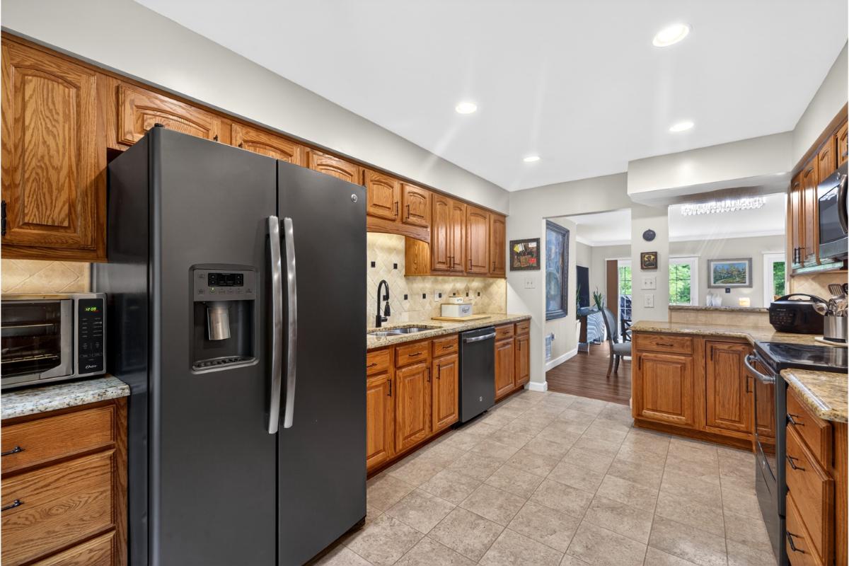 SWAN POINT - Residential