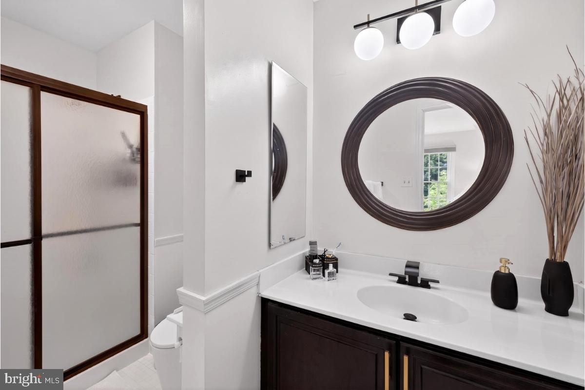 SWAN POINT - Residential