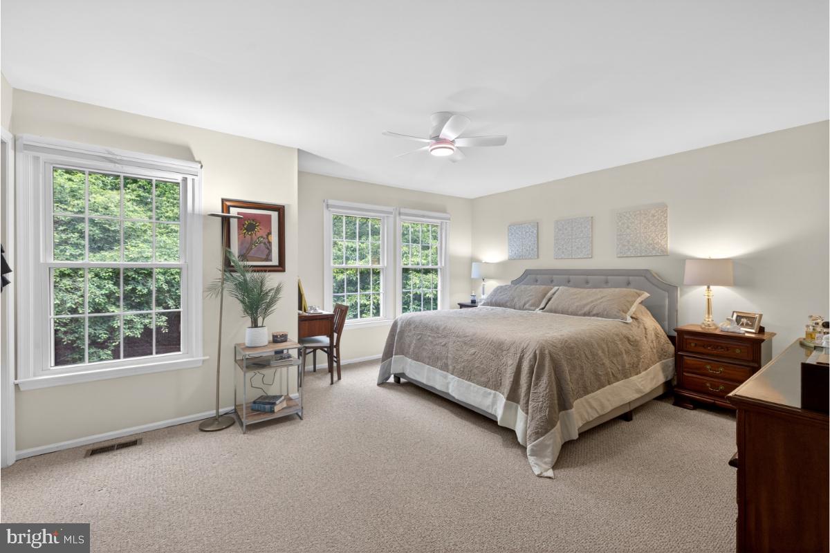 SWAN POINT - Residential