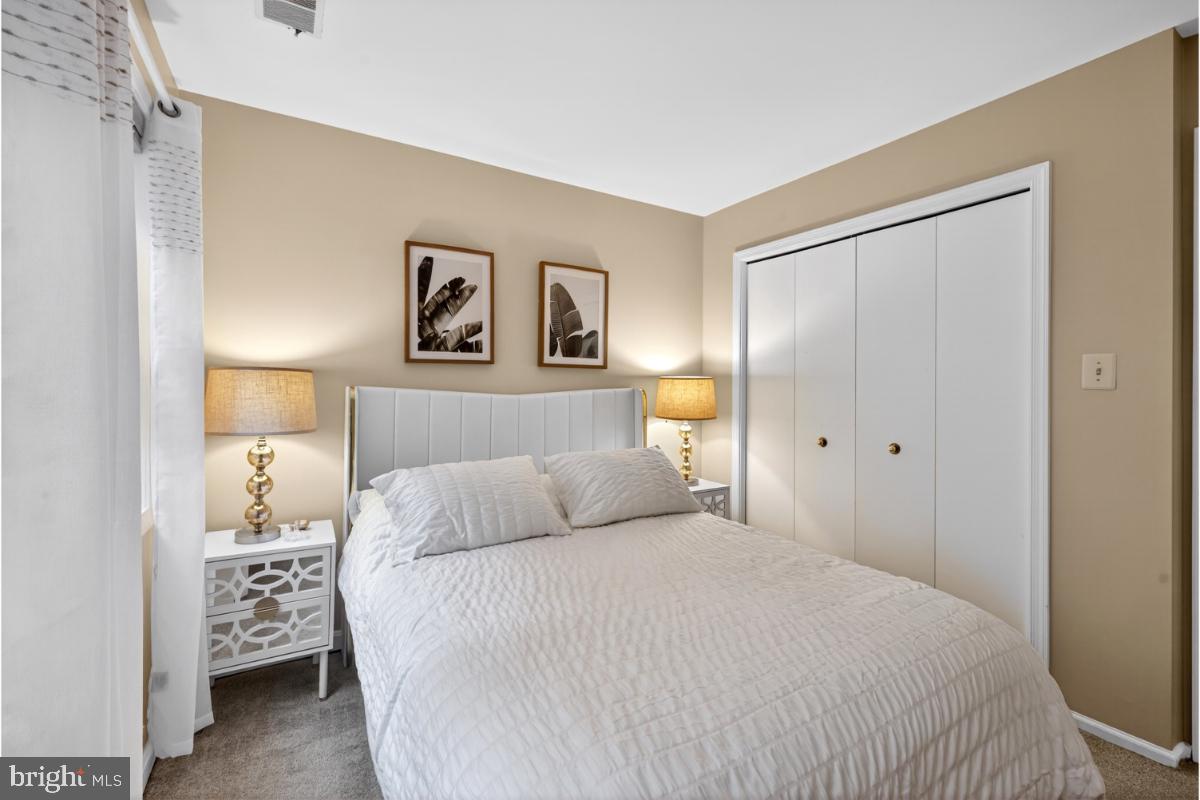 SWAN POINT - Residential