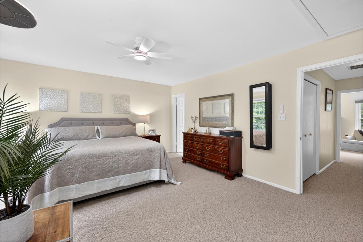 SWAN POINT - Residential