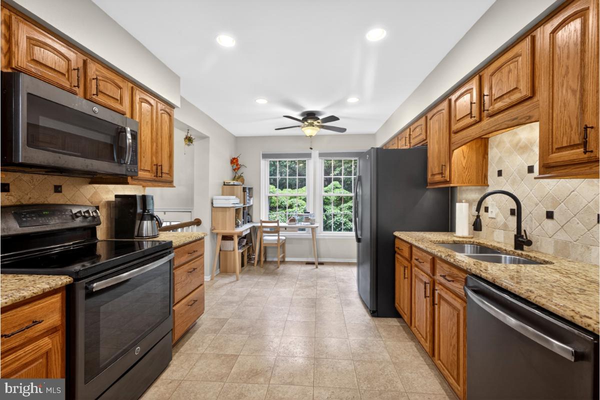 SWAN POINT - Residential
