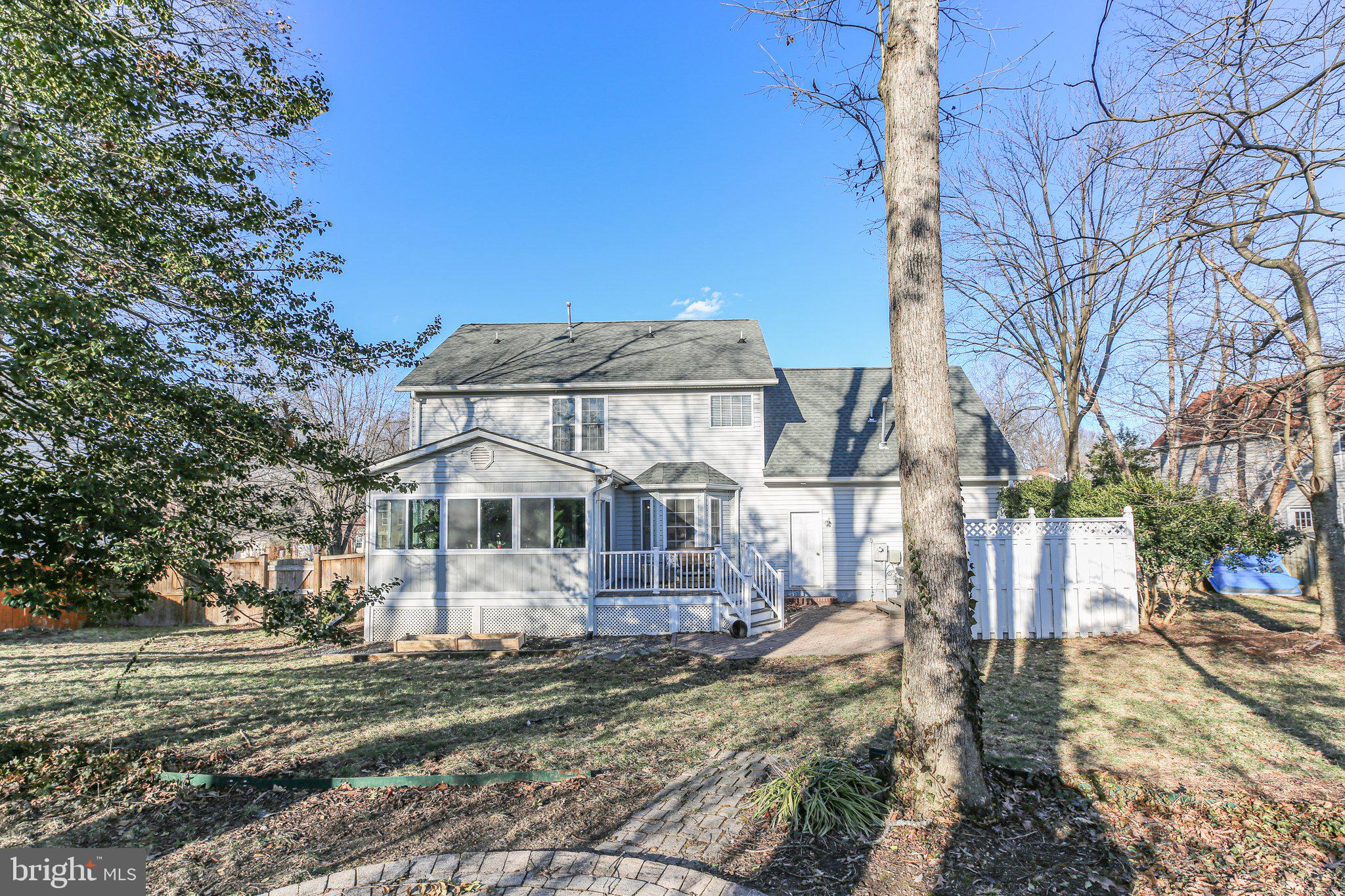 RIDGE POINTE - Residential
